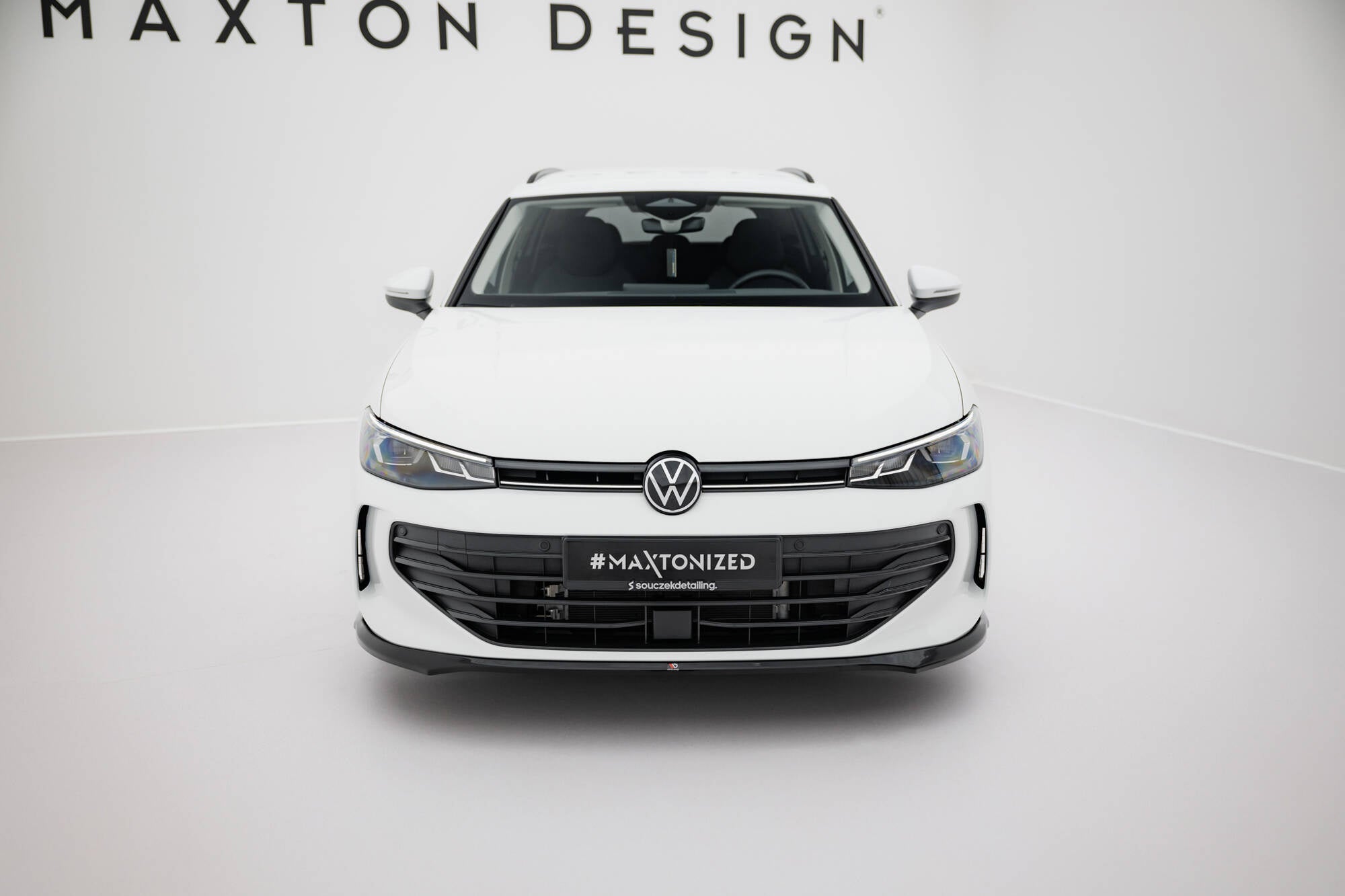 Maxton Design Splitter delantero V.1 para Volkswagen Passat B9 - imagen 2