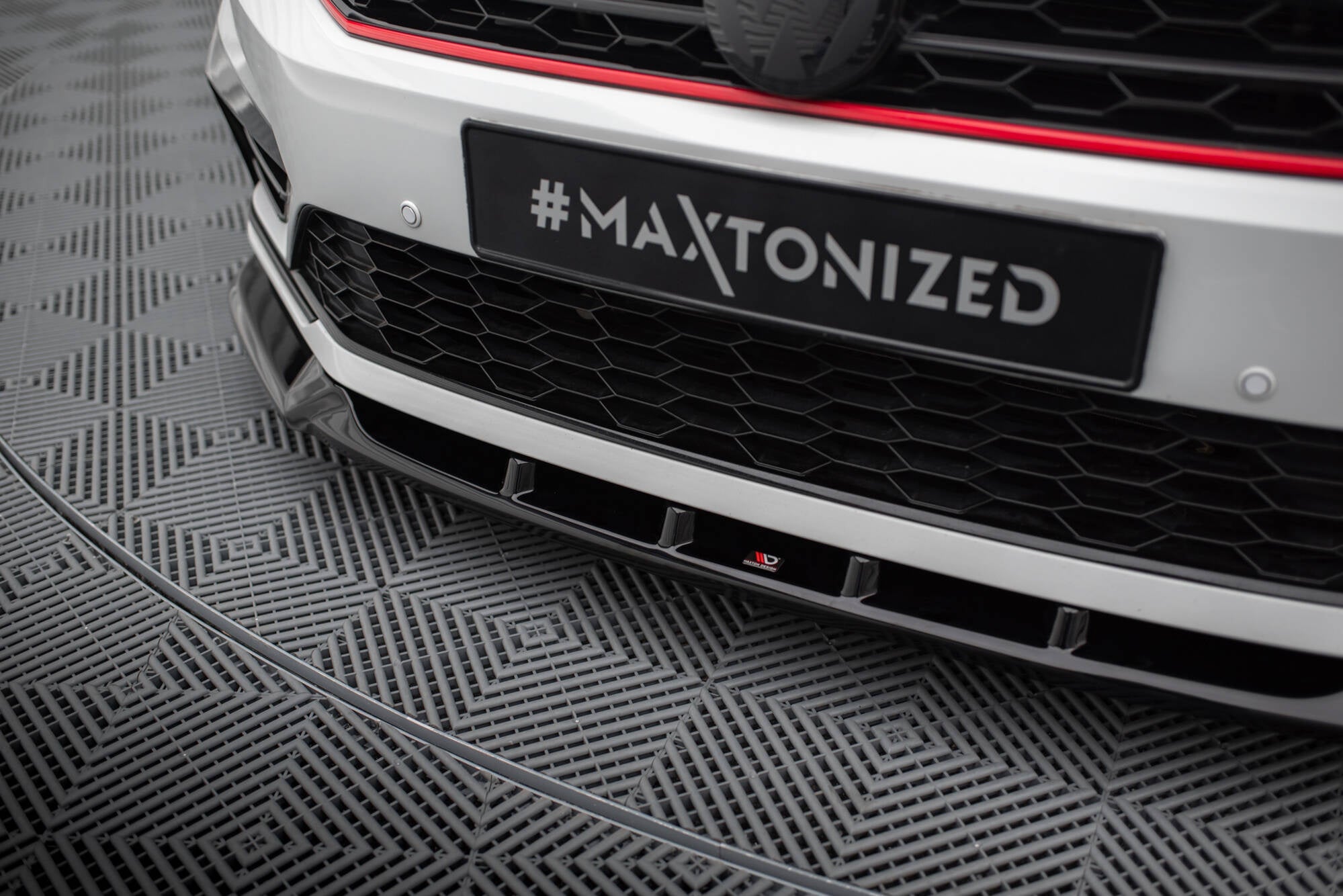 Maxton Design Splitter delantero V.1 para Volkswagen Passat GT B8 Facelift USA - imagen 3