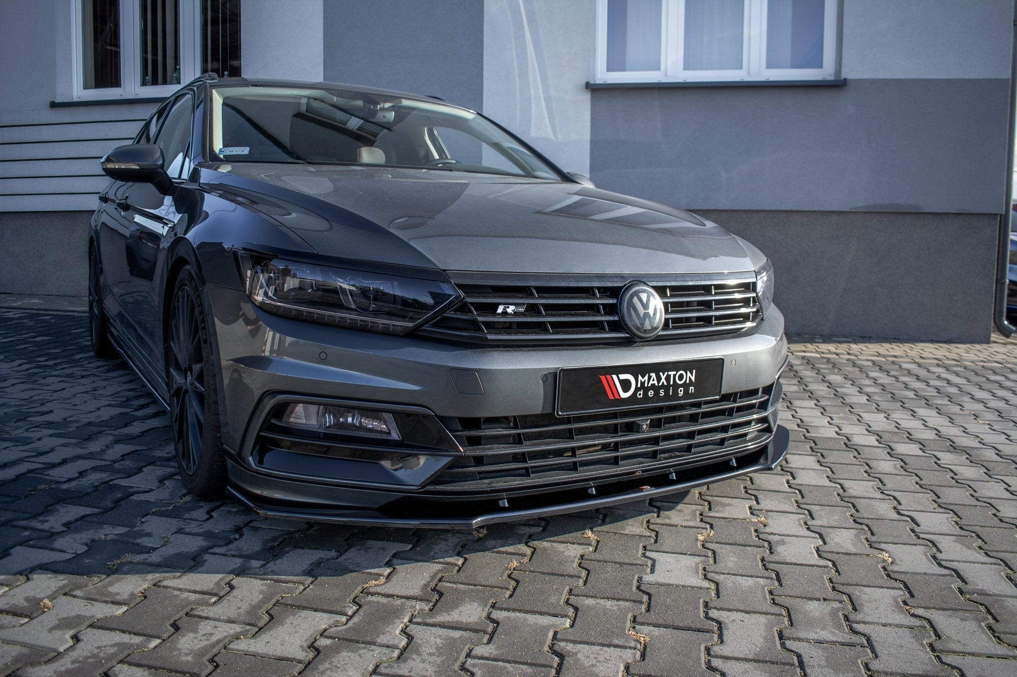 Maxton Design Splitter delantero V.1 para Volkswagen Passat R-Line B8 - imagen 3