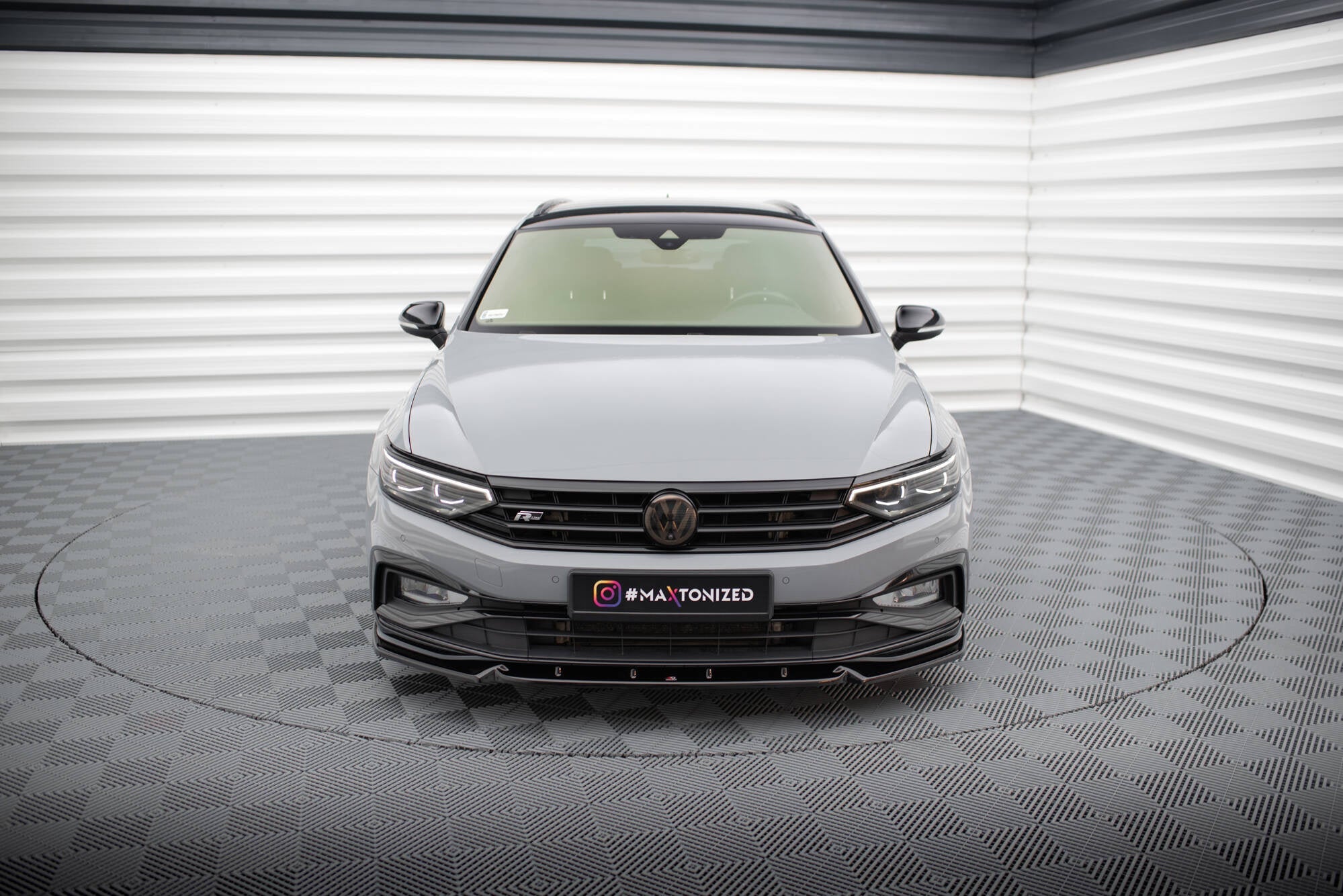 Maxton Design Splitter delantero V.1 para Volkswagen Passat R-Line B8 Facelift - imagen 2