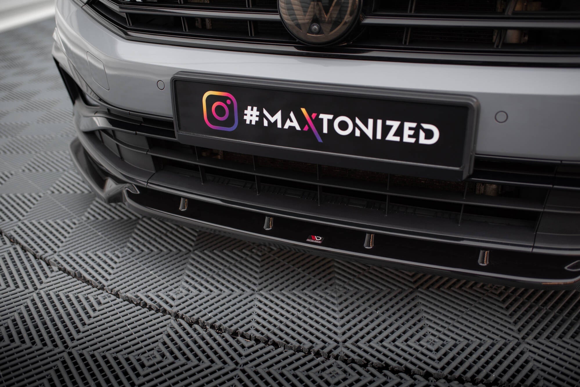 Maxton Design Splitter delantero V.1 para Volkswagen Passat R-Line B8 Facelift - imagen 3