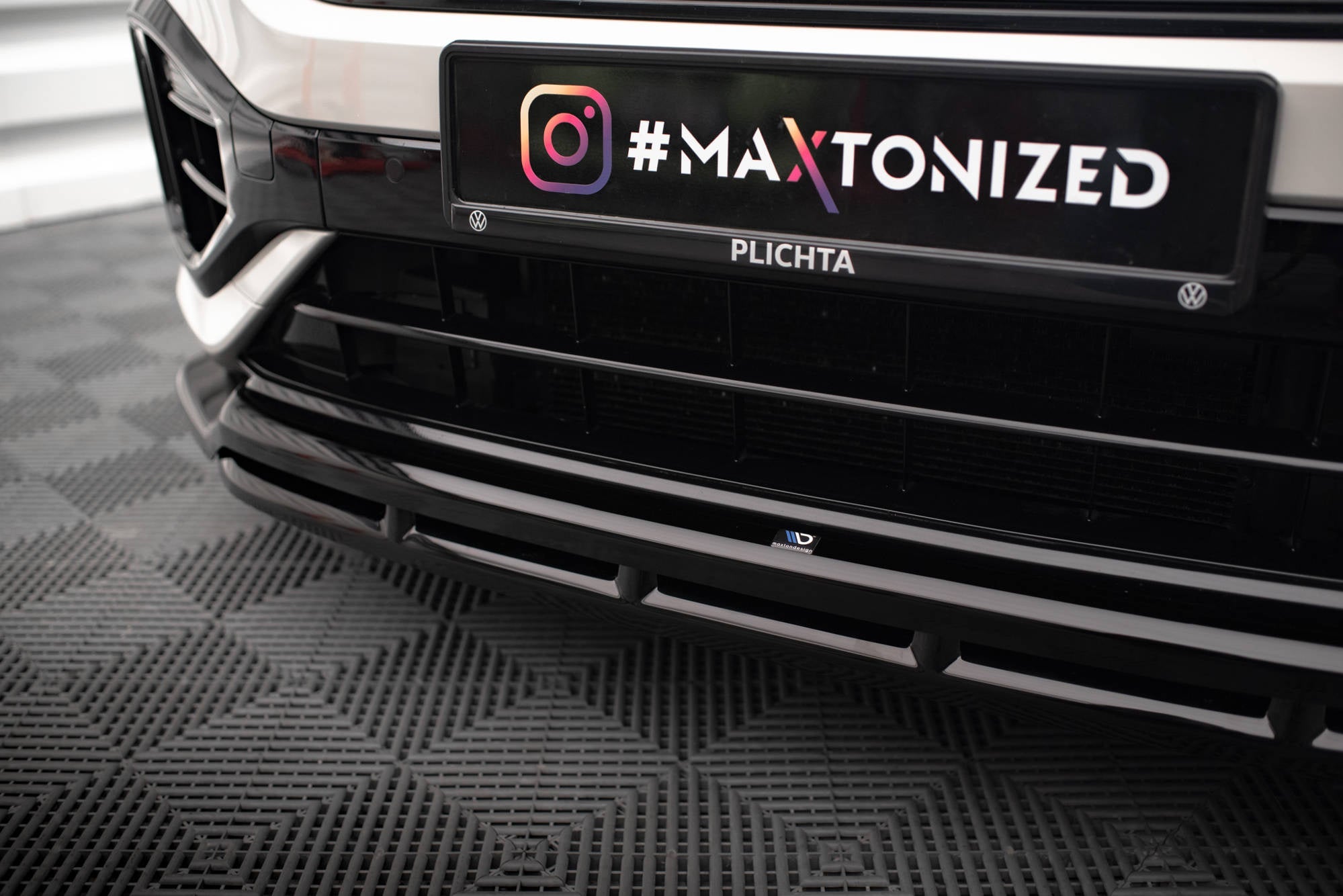Maxton Design Splitter delantero V.1 para Volkswagen T-Roc R / R-Line Mk1 Facelift - imagen 3