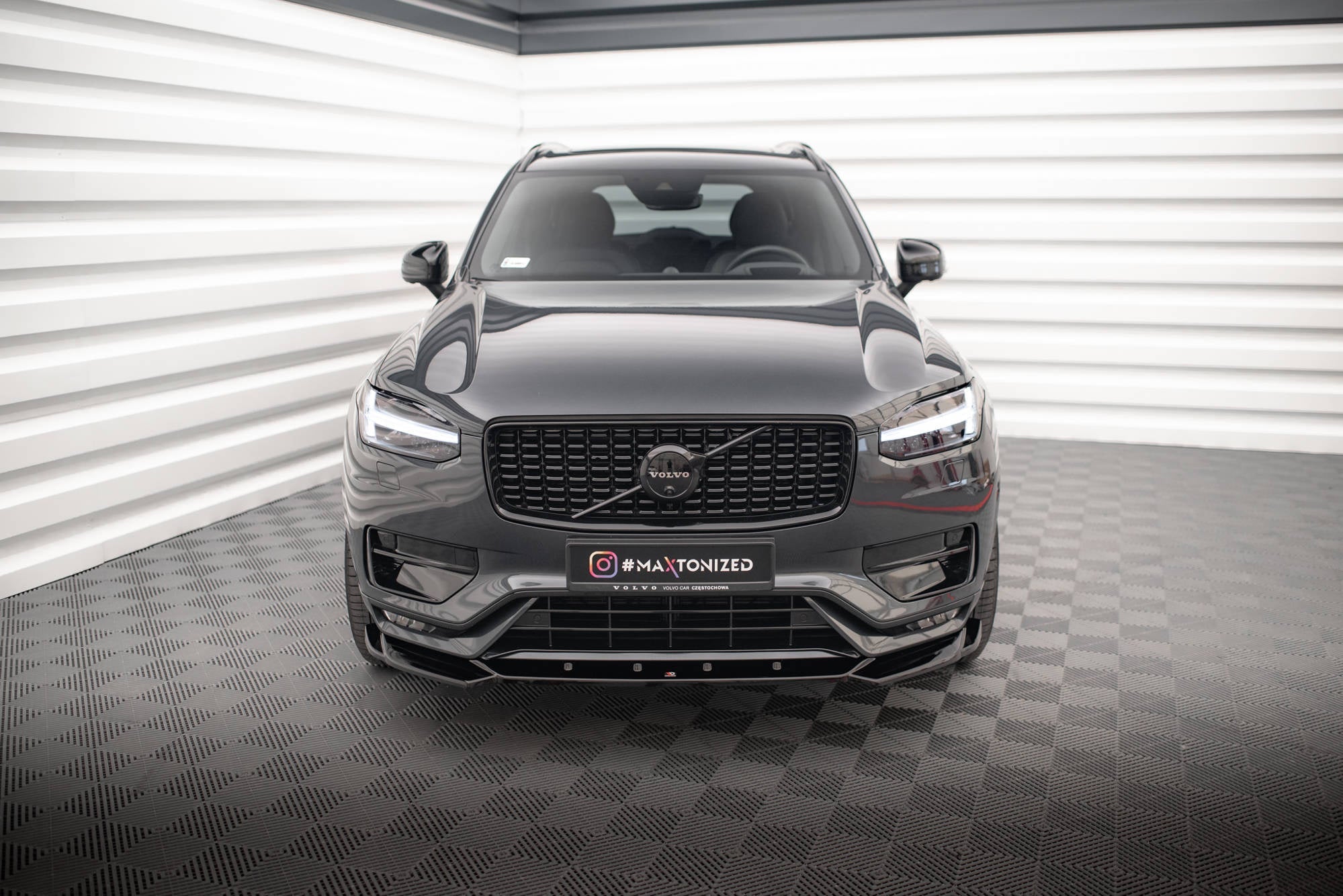 Maxton Design Splitter delantero V.1 para Volvo XC90 R-Design Mk2 Facelift - imagen 2
