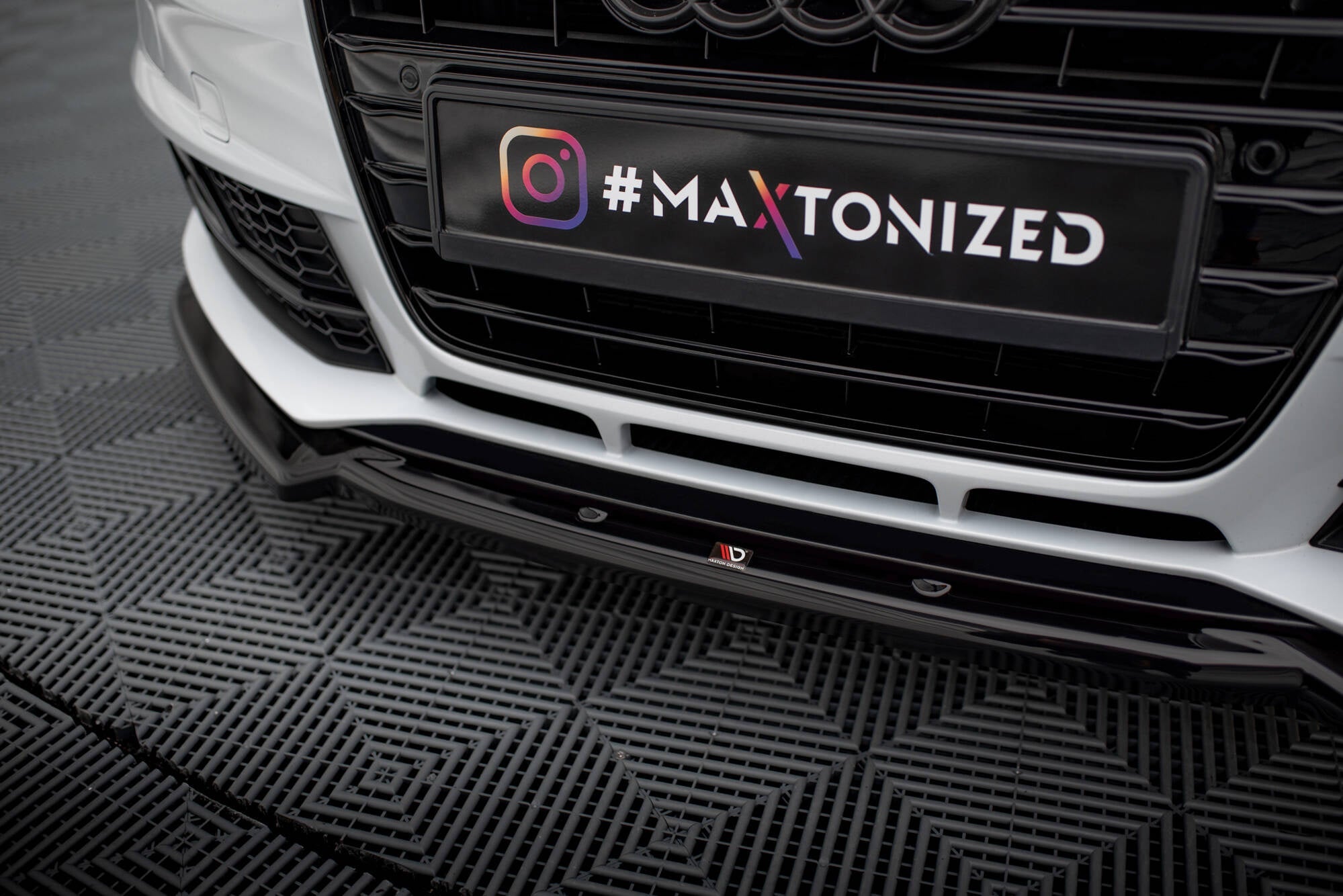 Maxton Design Splitter delantero V.2 para Audi A4 Competition B8 Facelift - imagen 3