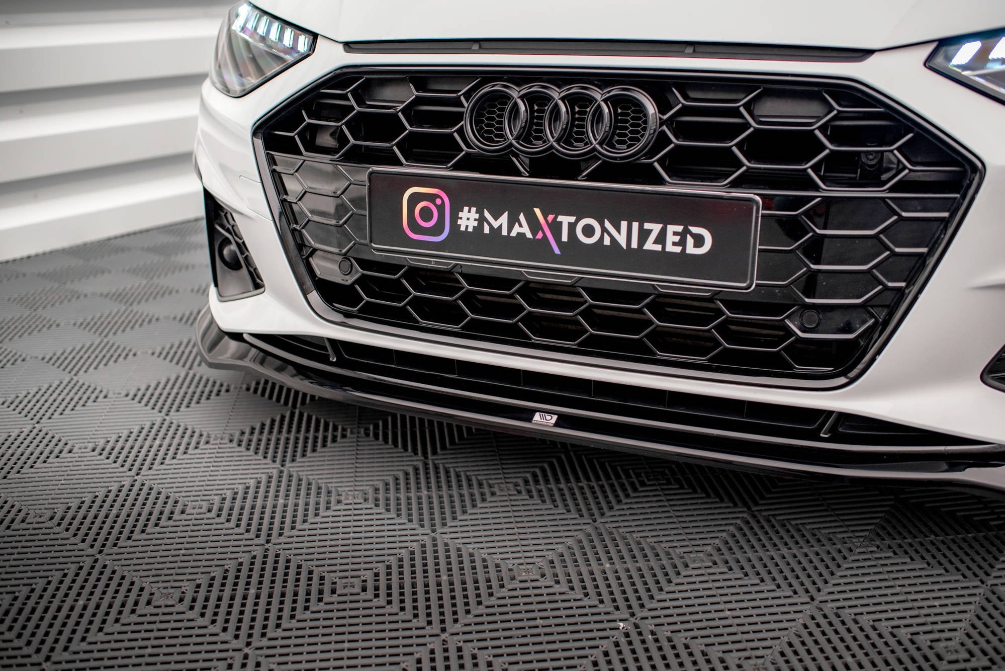 Maxton Design Splitter delantero V.2 para Audi A4 S-Line / S4 B9 Facelift - imagen 3