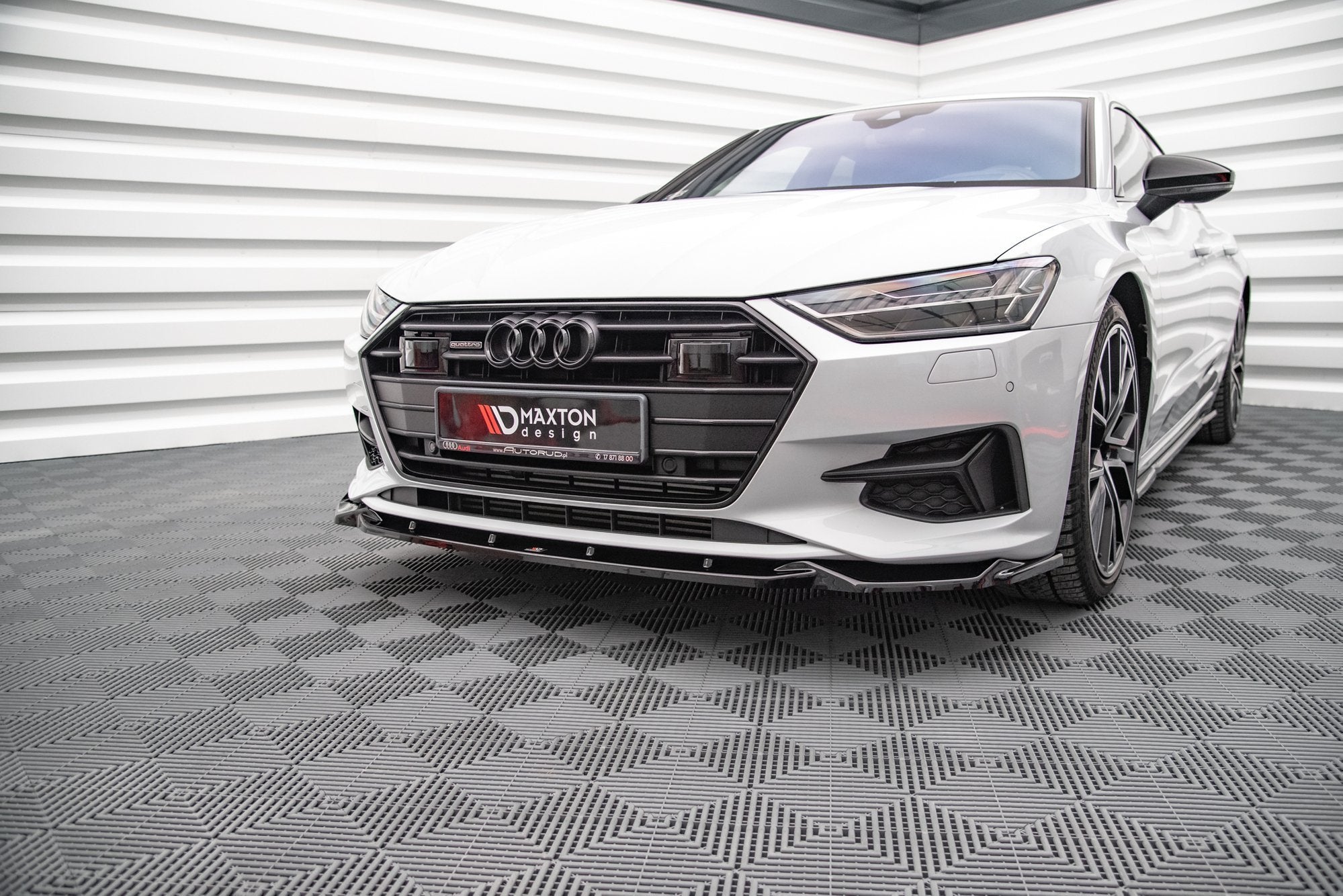 Maxton Design Splitter delantero V.2 para Audi A7 C8 - imagen 1