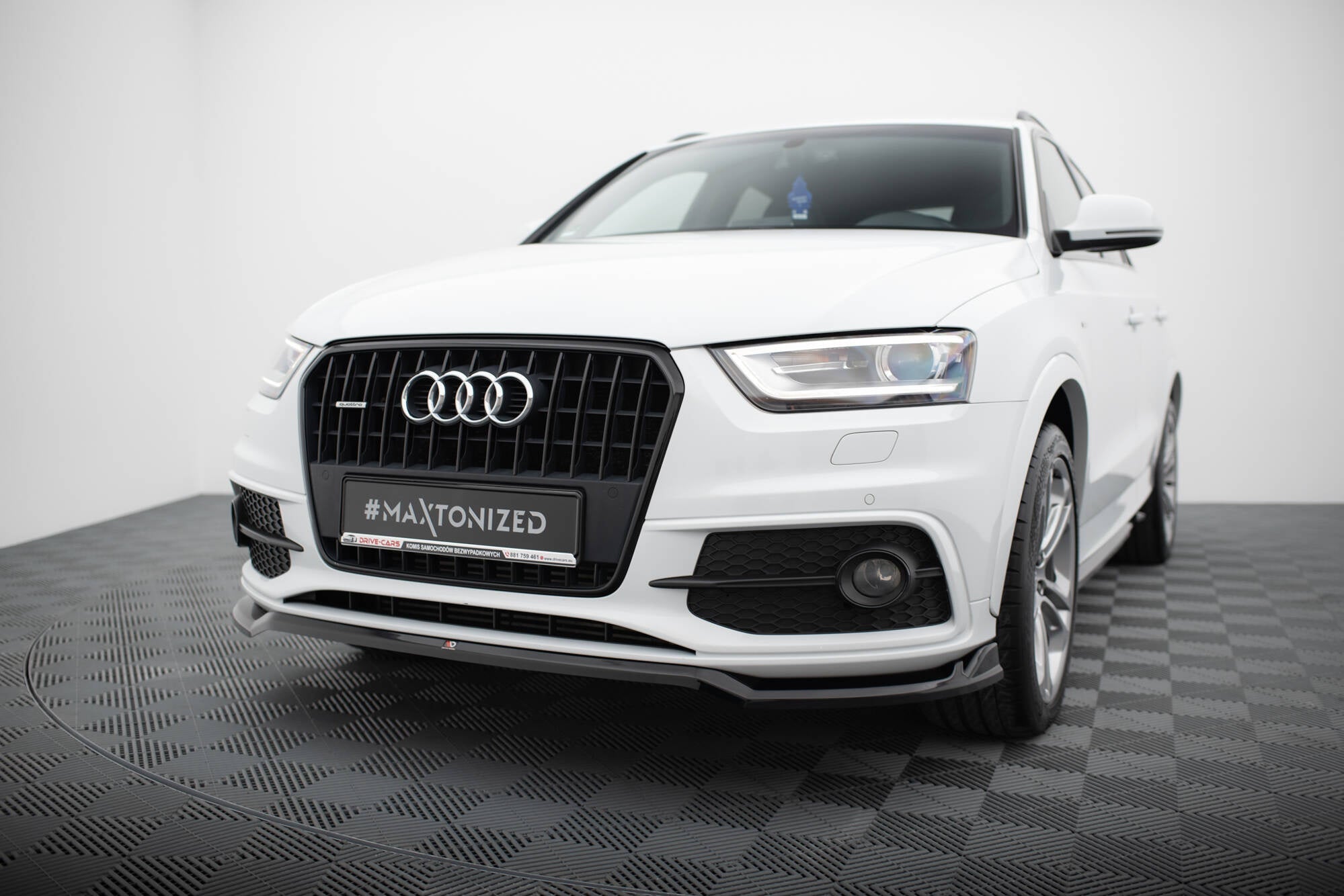 Maxton Design Splitter delantero V.2 para Audi Q3 S-line 8U - imagen 1