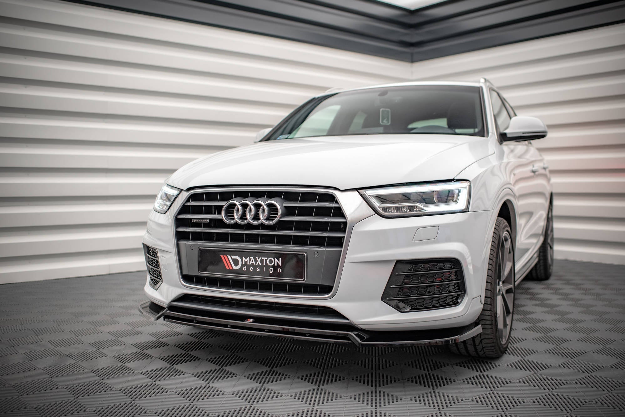Maxton Design Splitter delantero V.2 para Audi Q3 Sport 8U Facelift - imagen 1