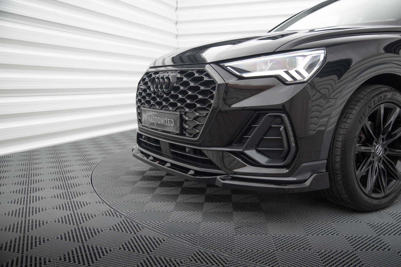 Maxton Design Splitter delantero V.2 para Audi Q3 Sportback F3 - imagen 3