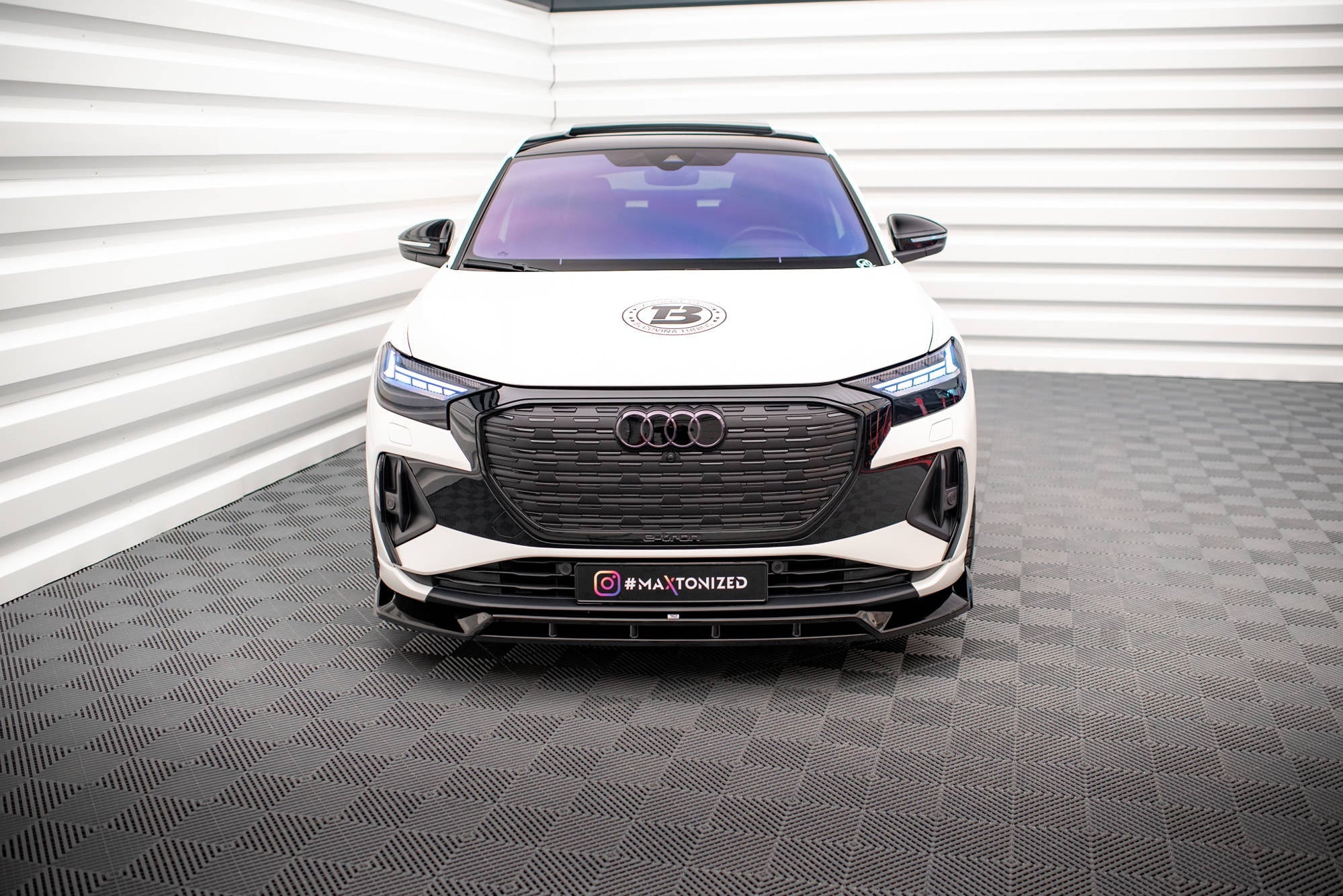 Maxton Design Splitter delantero V.2 para Audi Q4 e-tron Sportback S-line Mk1 - imagen 2