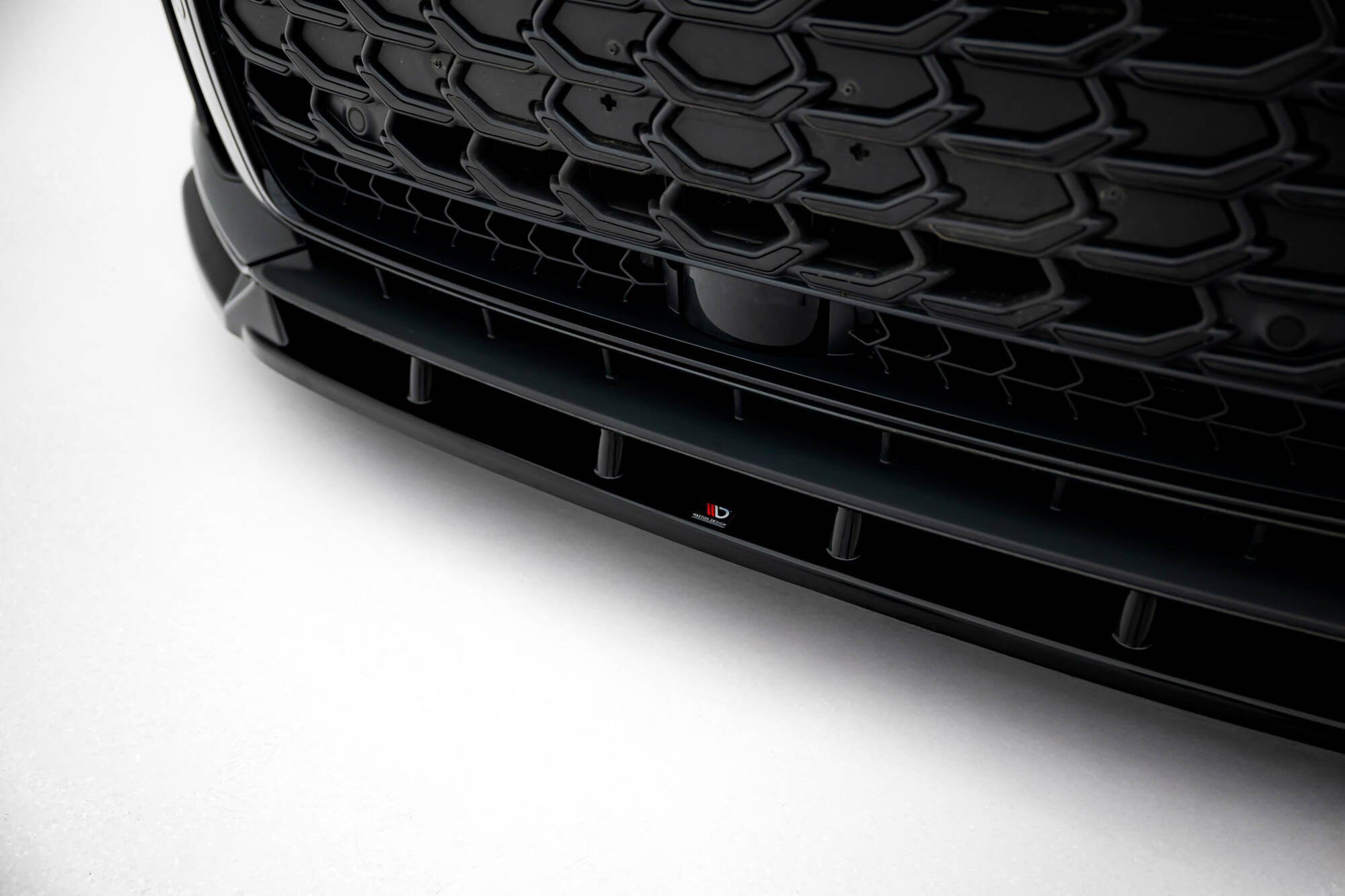 Maxton Design Splitter delantero V.2 para Audi S8 / A8 S-Line D5 Facelift - imagen 3