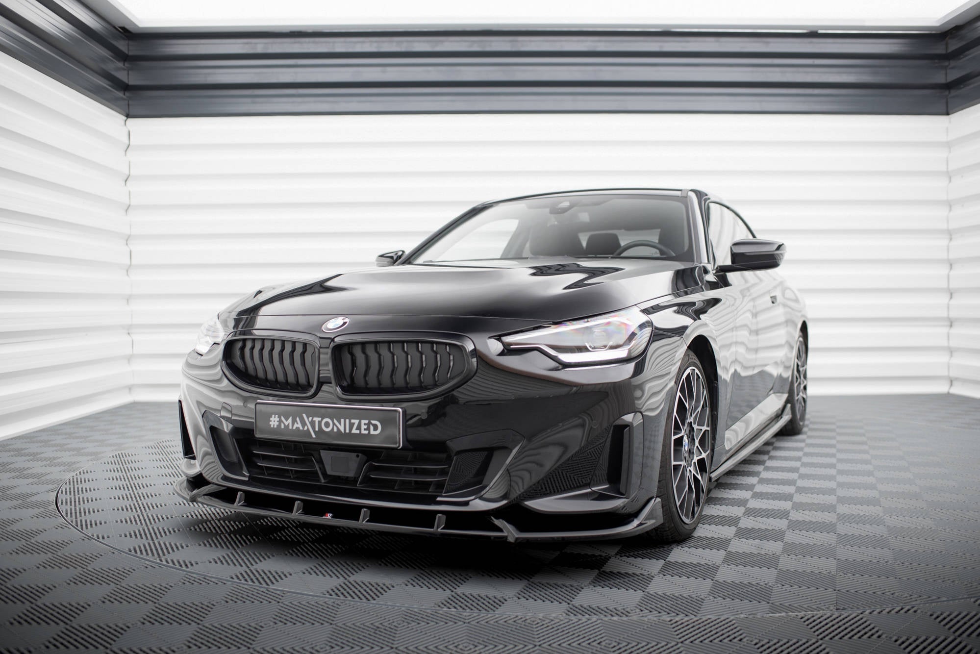 Maxton Design Splitter delantero V.2 para BMW 2 Coupe G42 - imagen 1
