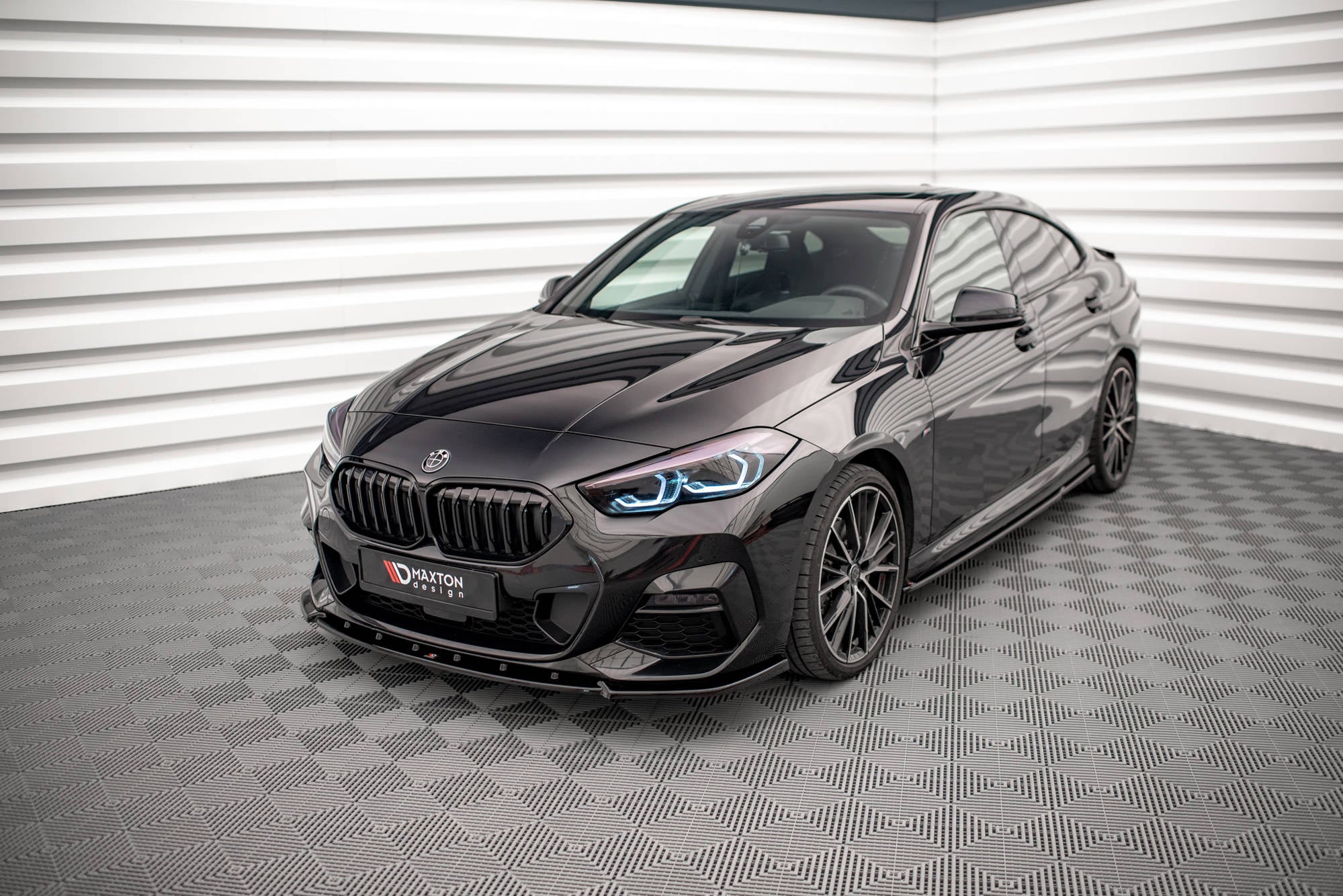 Maxton Design Splitter delantero V.2 para BMW 2 Gran Coupe M-Pack / M235i F44 - imagen 1