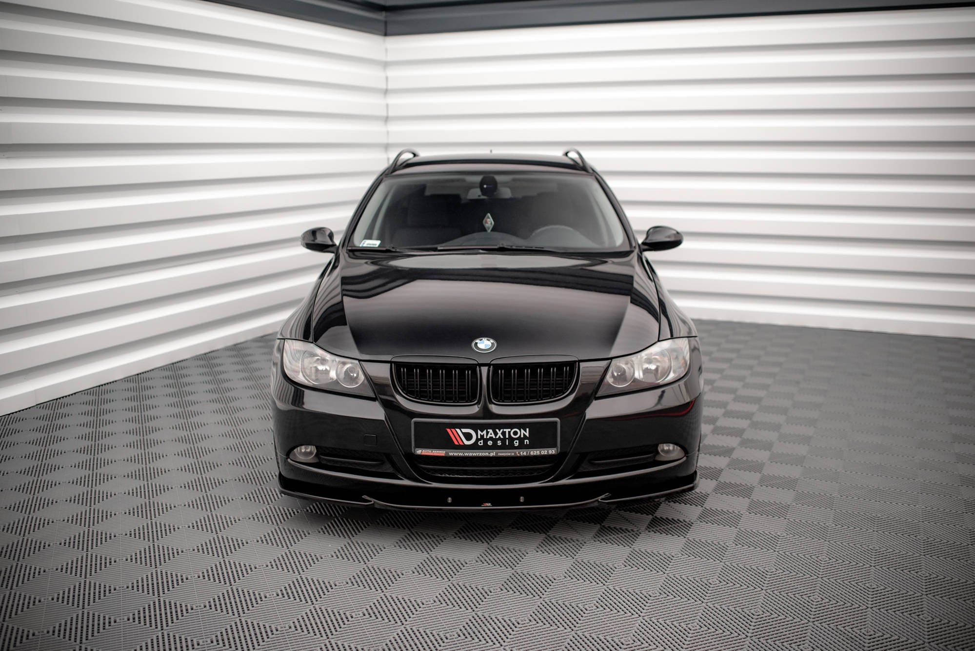 Maxton Design Splitter delantero V.2 para BMW 3 E90 - imagen 1