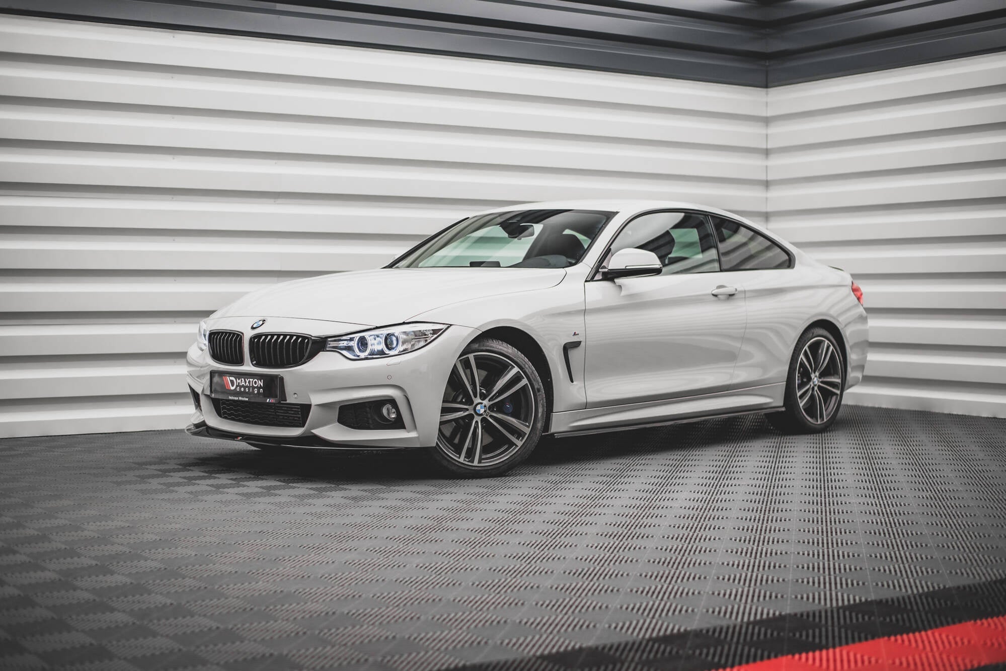 Maxton Design Splitter delantero V.2 para BMW 4 Coupe / Gran Coupe / Cabrio M-Pack F32 / F36 / F33 - imagen 3
