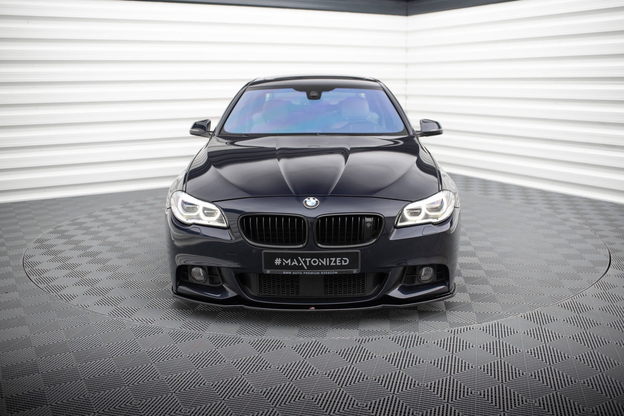 Maxton Design Splitter delantero V.2 para BMW 5 M-Pack F10/F11 - imagen 3