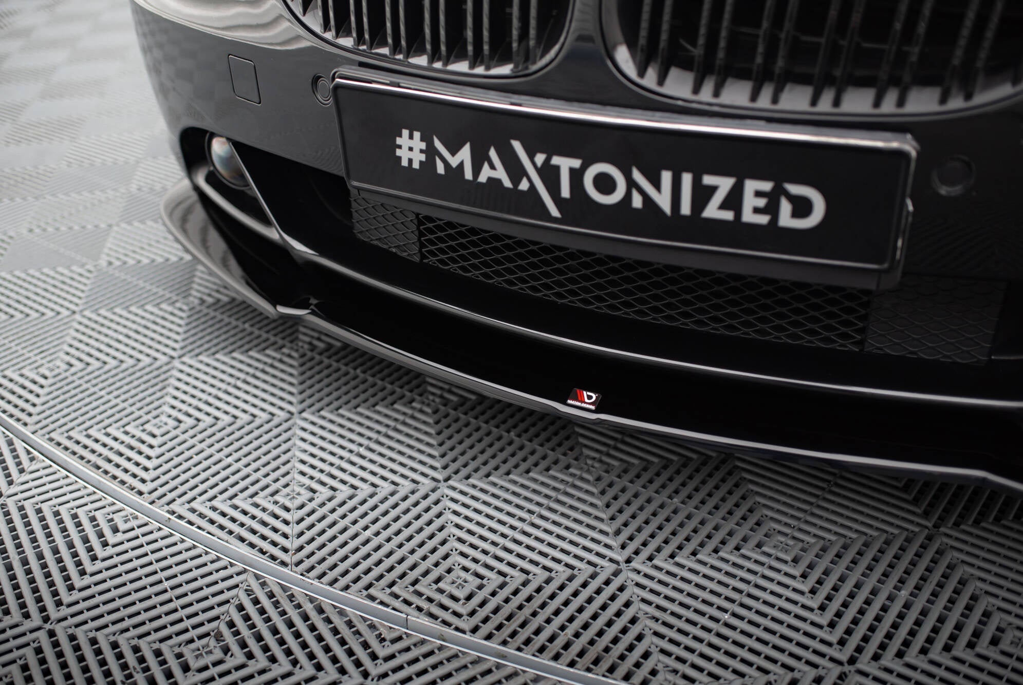 Maxton Design Splitter delantero V.2 para BMW 6 Coupe E63 / Cabrio E64 - imagen 3