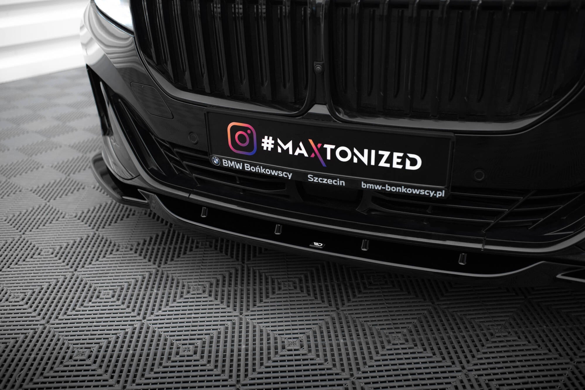 Maxton Design Splitter delantero V.2 para BMW 7 G11 / G12 Facelift - imagen 3