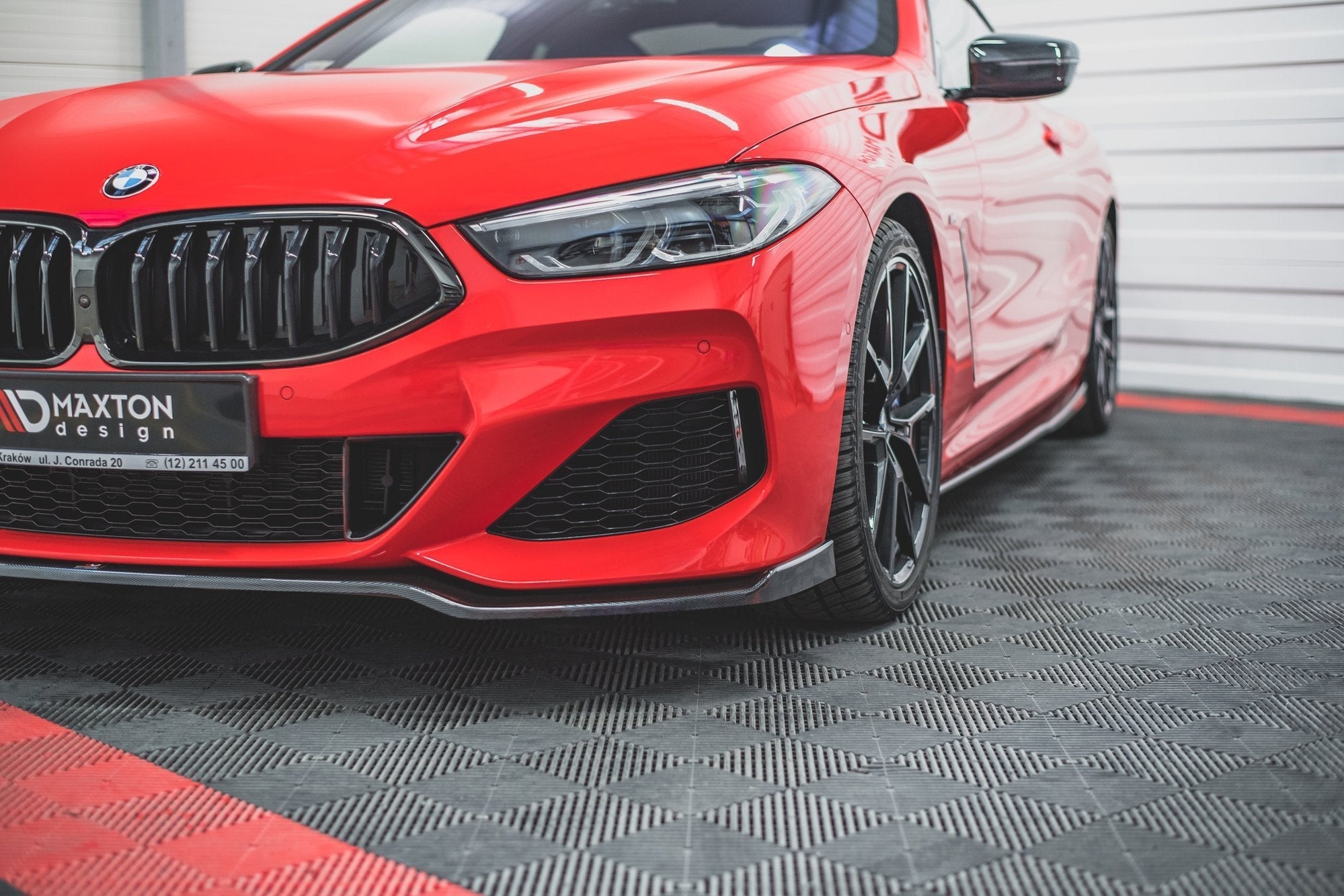 Maxton Design Splitter delantero V.2 para BMW 8 Coupe G15 / 8 Gran Coupe M-pack G16 - imagen 3