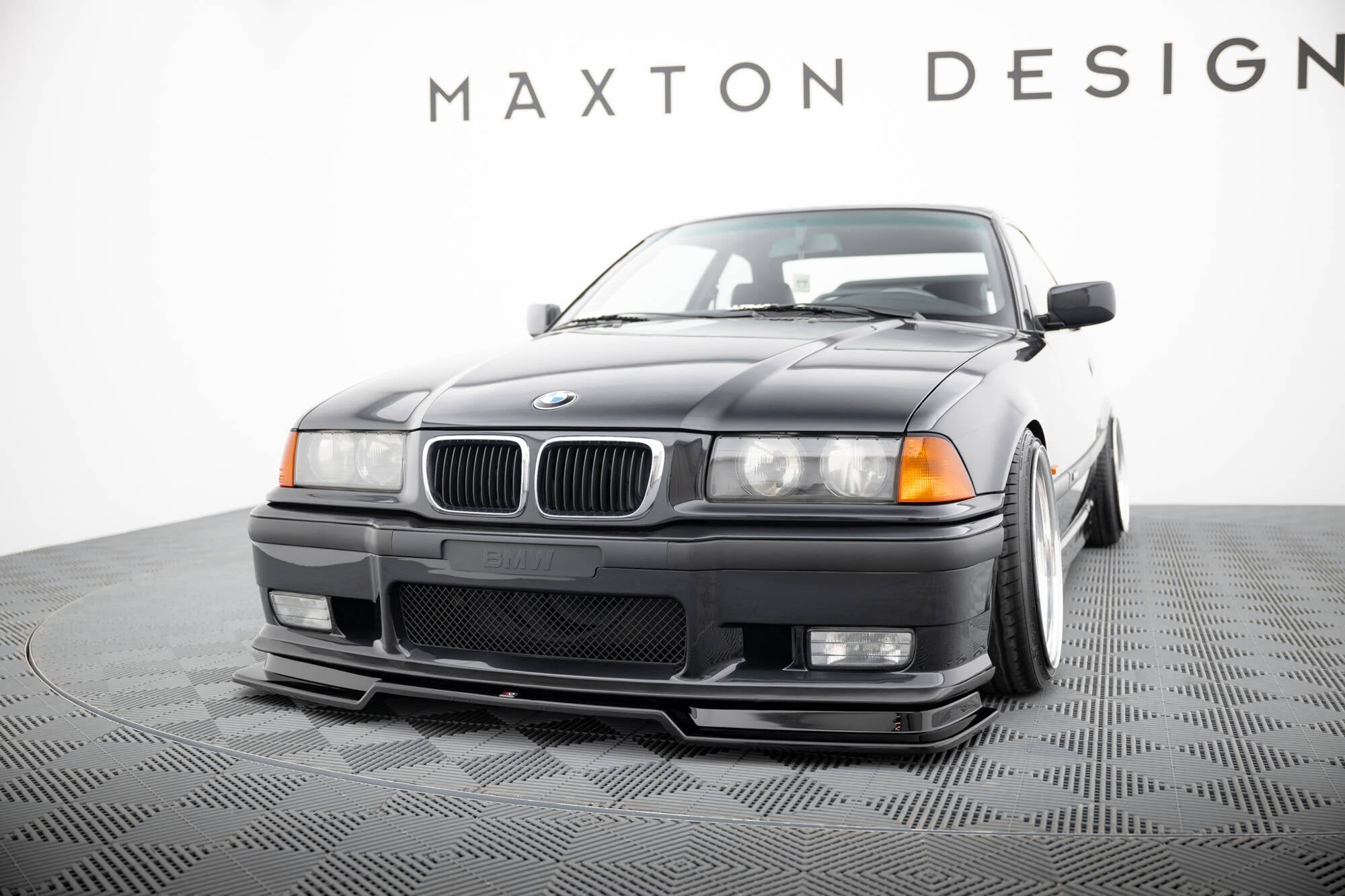 Maxton Design Splitter delantero V.2 para BMW M3 / 3 M-Pack E36 Coupe - imagen 1