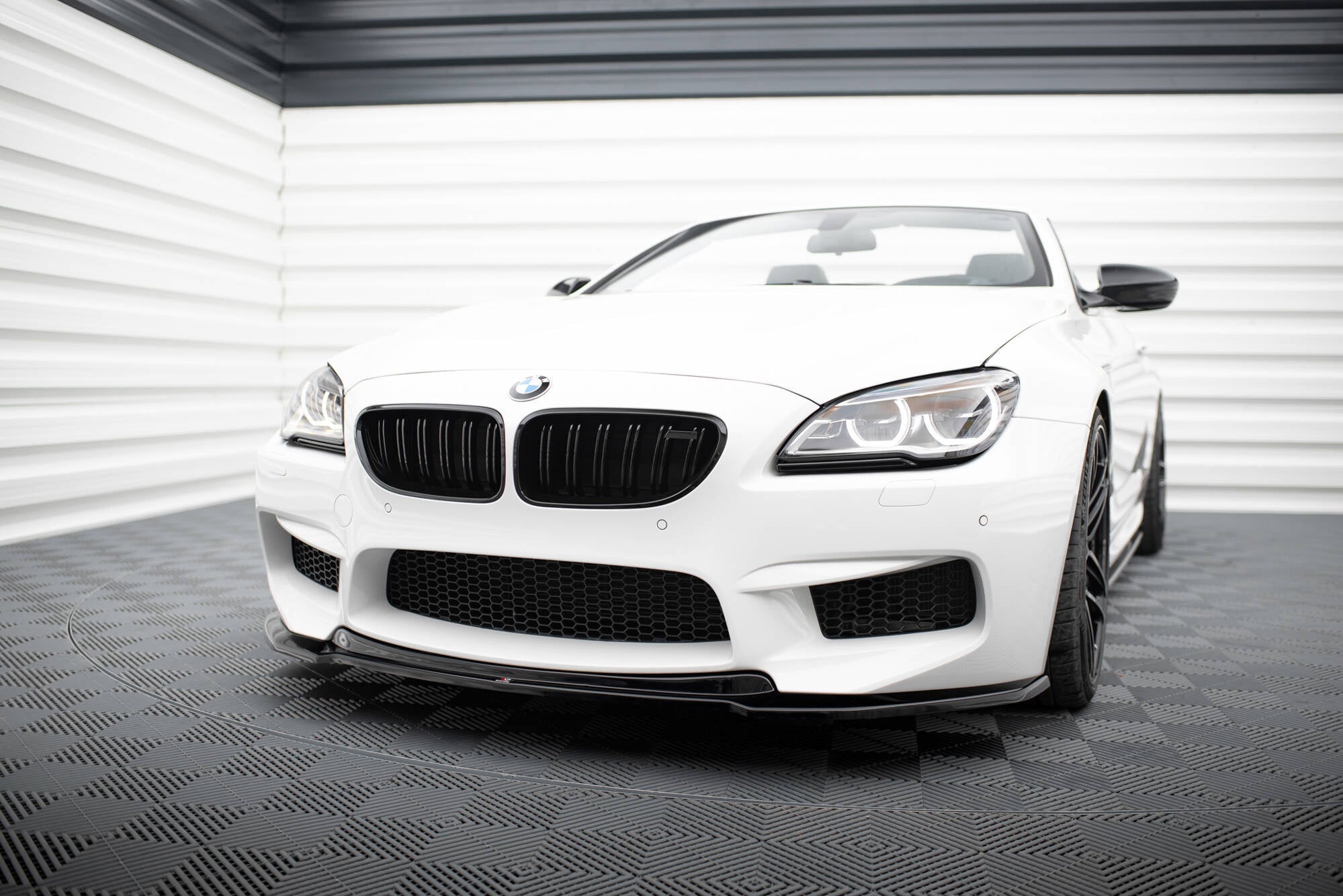 Maxton Design Splitter delantero V.2 para BMW M6 Gran Coupe / Coupe / Cabriolet F06 / F13 / F12 - imagen 1