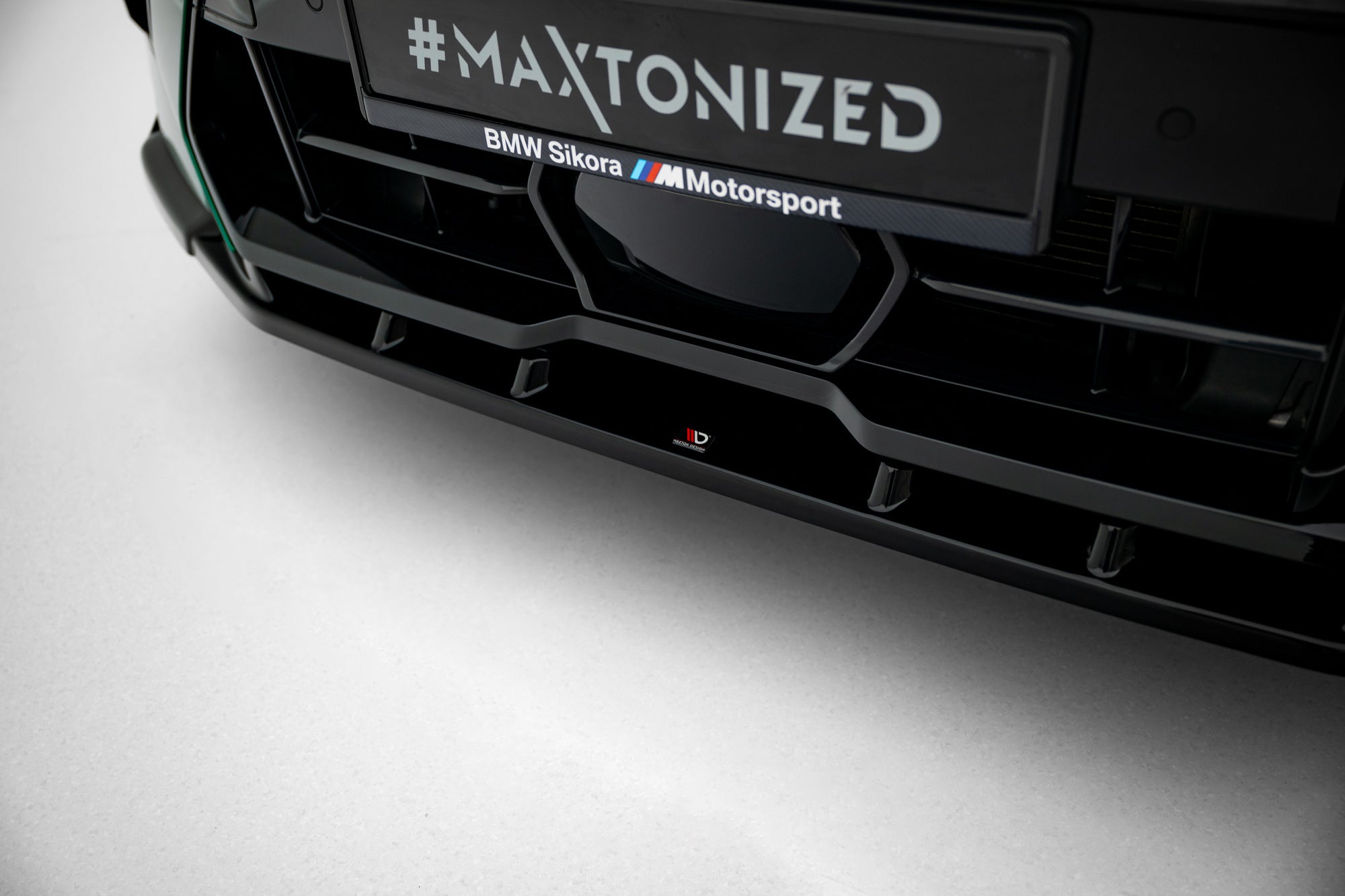 Maxton Design Splitter delantero V.2 para BMW X6 M F96 Facelift - imagen 3