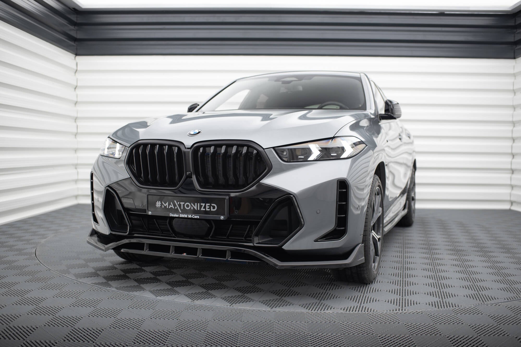 Maxton Design Splitter delantero V.2 para BMW X6 M-Pack G06 Facelift - imagen 1