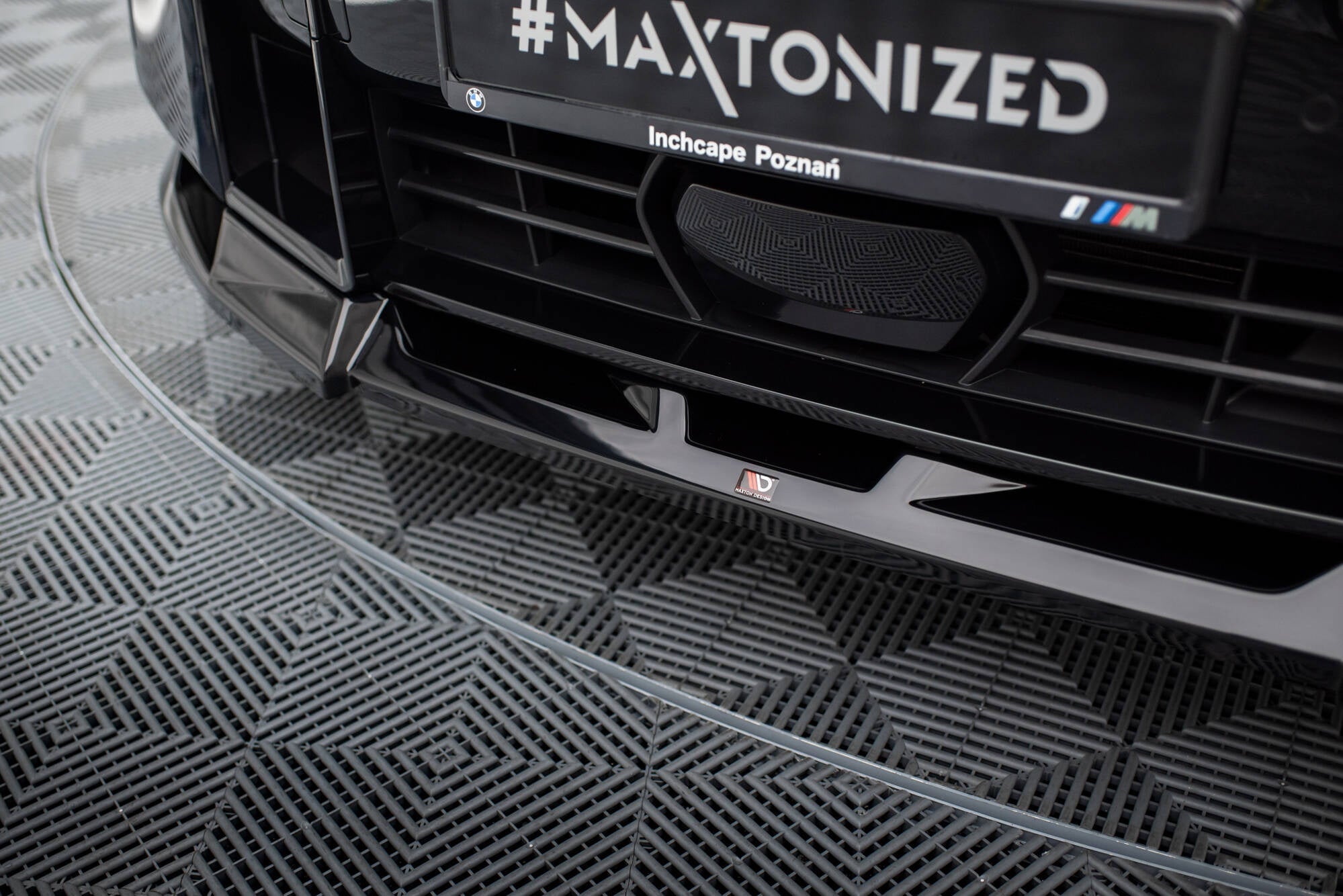 Maxton Design Splitter delantero V.2 para BMW XM G09 - imagen 3