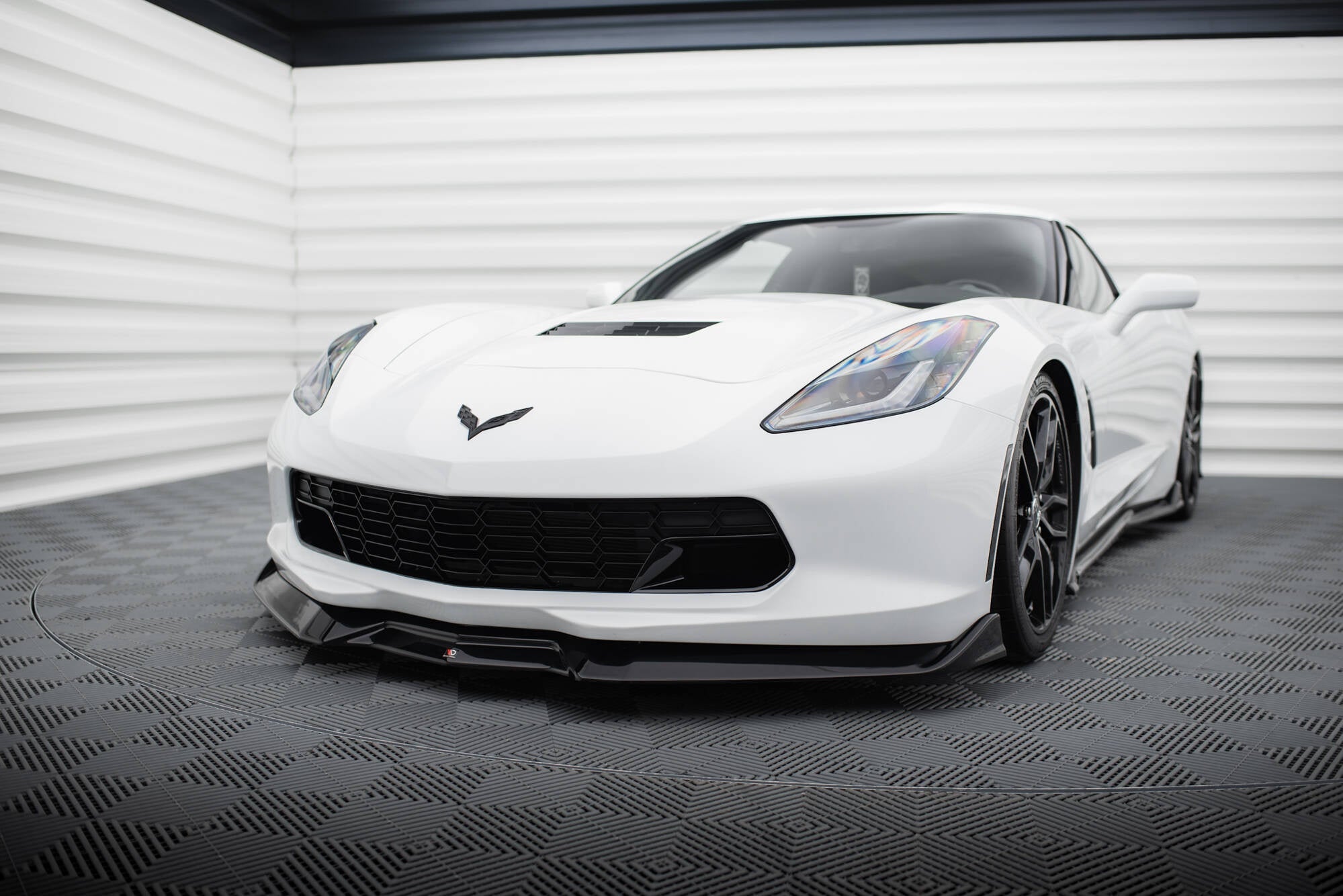 Maxton Design Splitter delantero V.2 para Chevrolet Corvette Stingray / Z06 C7 - imagen 1