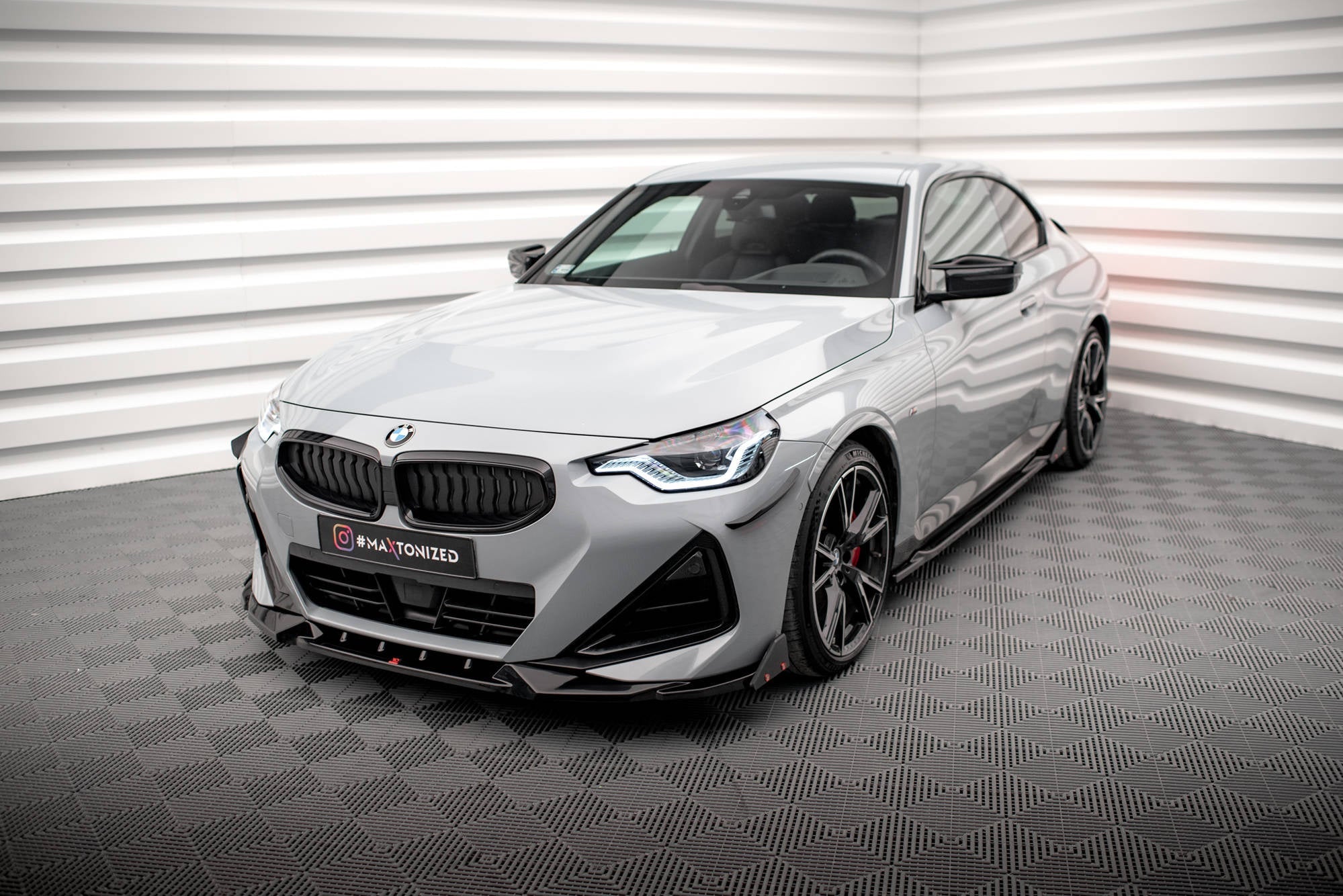 Maxton Design Splitter delantero V.2 + Flaps para BMW 2 Coupe M-Pack / M240i G42 - imagen 1