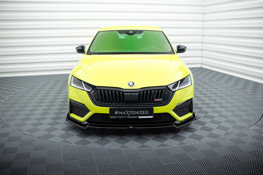 Maxton Design Splitter delantero V.2 + Flaps para Skoda Octavia RS Mk4 - imagen 2
