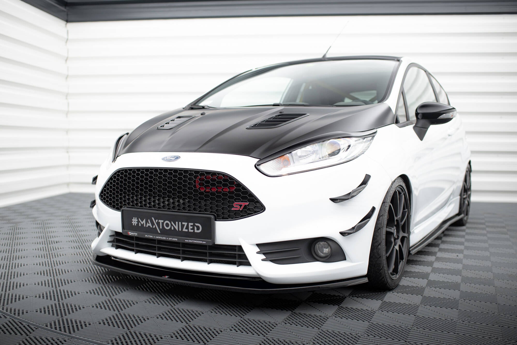 Maxton Design Splitter delantero V.2 para Ford Fiesta ST Mk7 Facelift - imagen 1