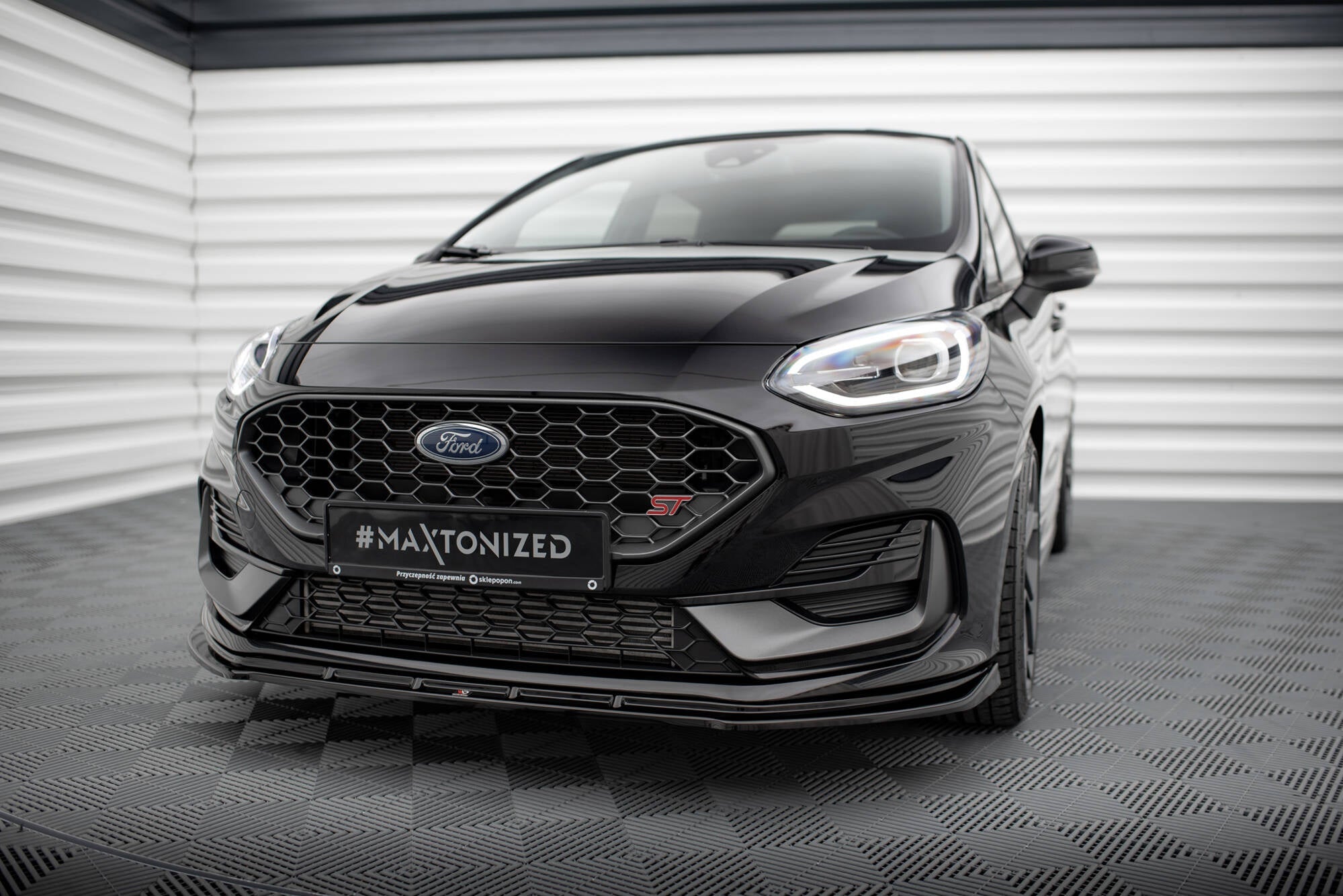 Maxton Design Splitter delantero V.2 para Ford Fiesta ST / ST-line Mk8 Facelift - imagen 1