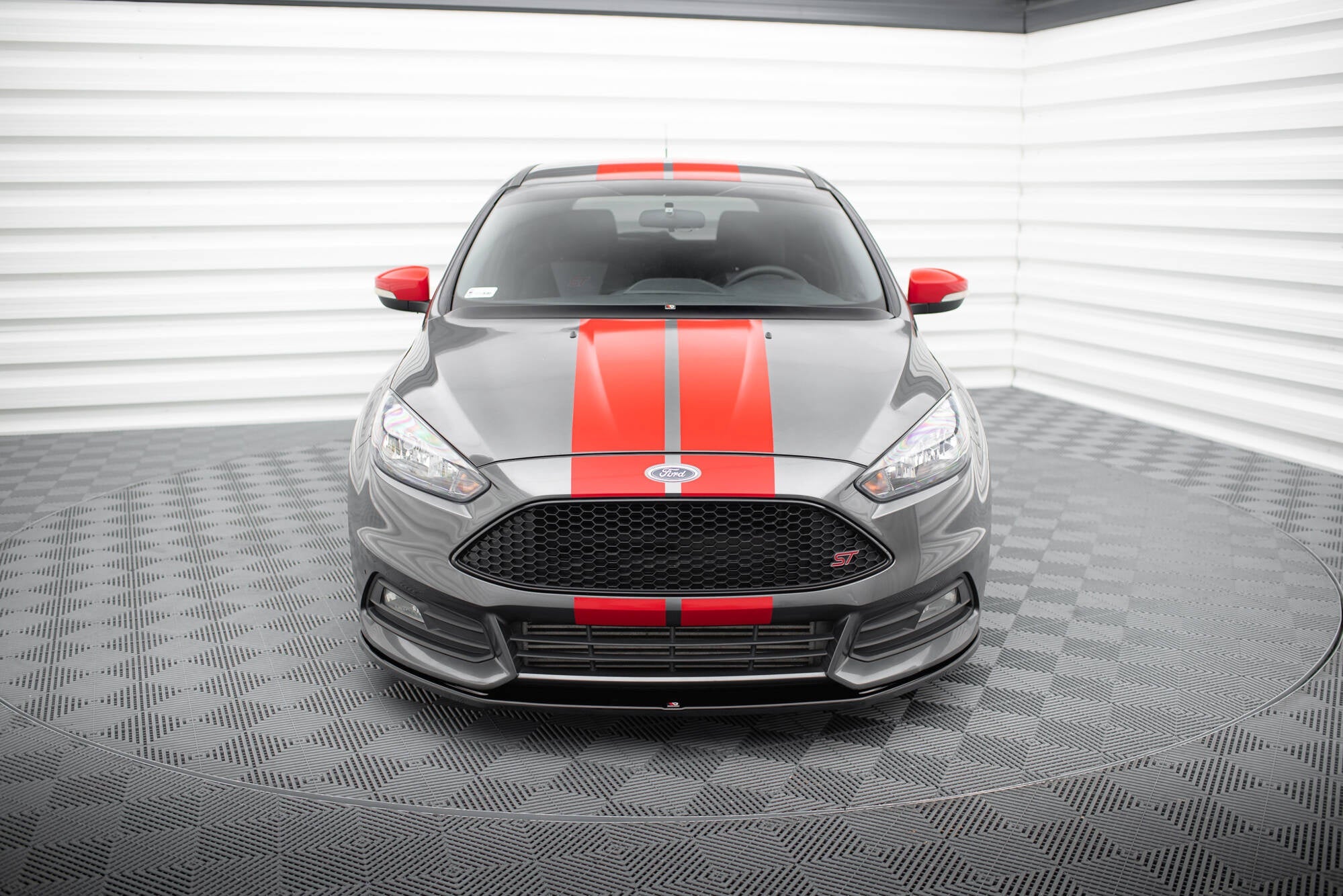 Maxton Design Splitter delantero V.2 para Ford Focus ST Mk3 Facelift - imagen 2