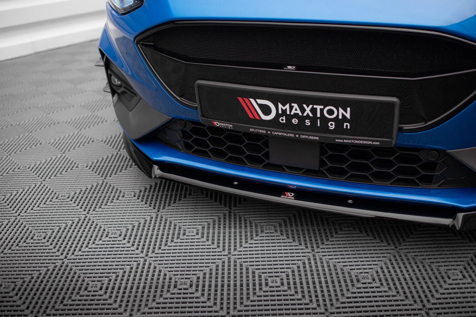 Maxton Design Splitter delantero V.2 para Ford Focus ST / ST-Line Mk4 Facelift - imagen 3