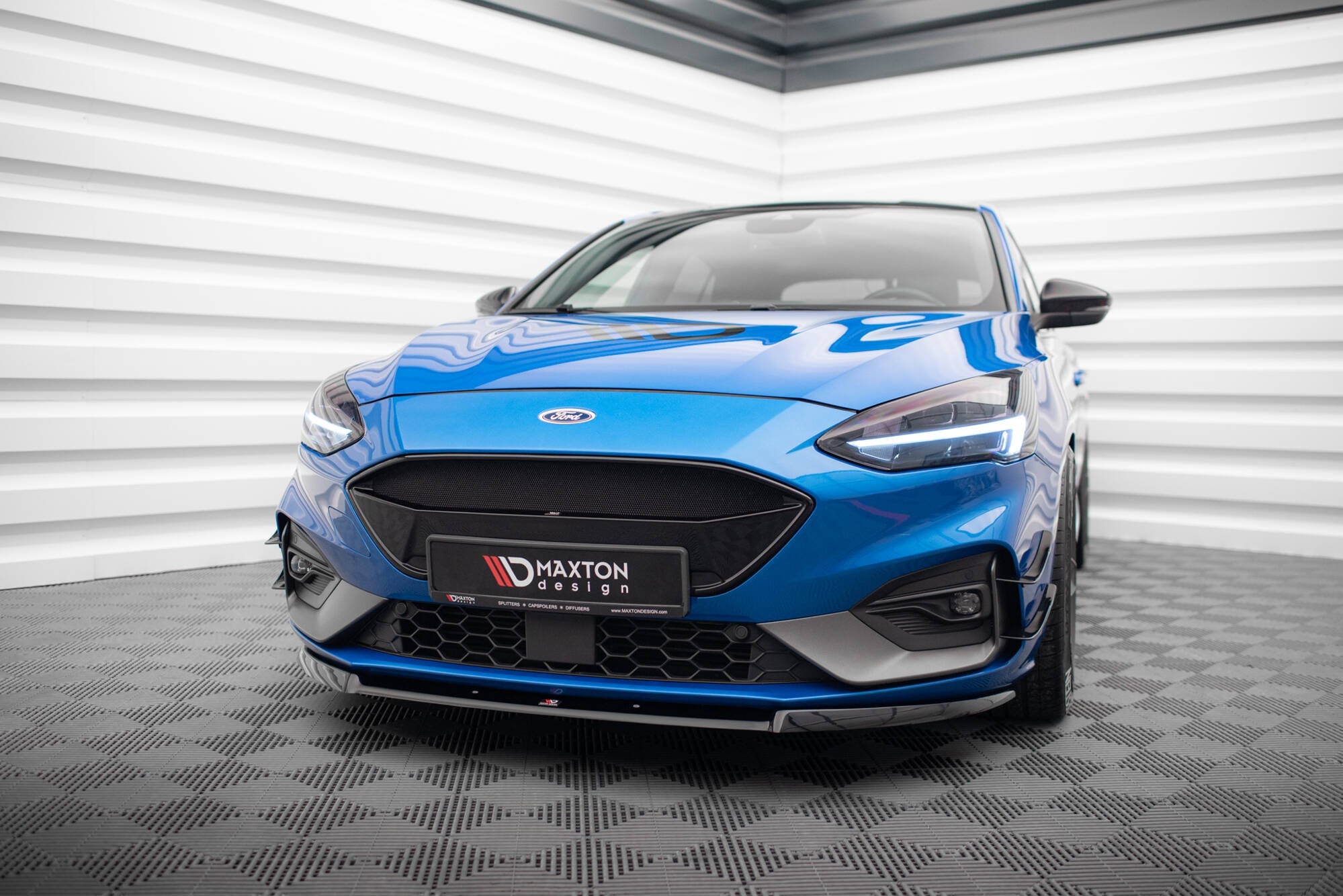 Maxton Design Splitter delantero V.2 para Ford Focus ST / ST-Line Mk4 Facelift - imagen 1