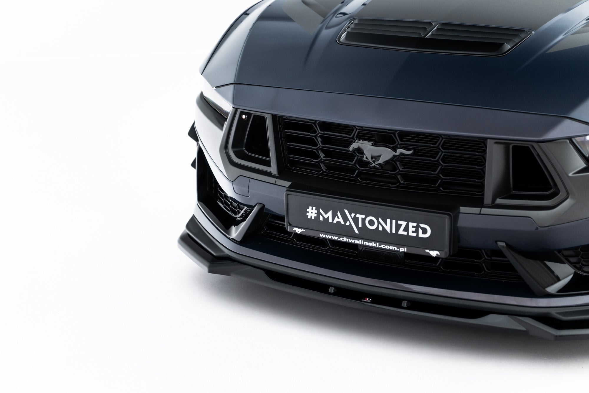Maxton Design Splitter delantero V.2 para Ford Mustang Dark Horse Mk7 - imagen 3