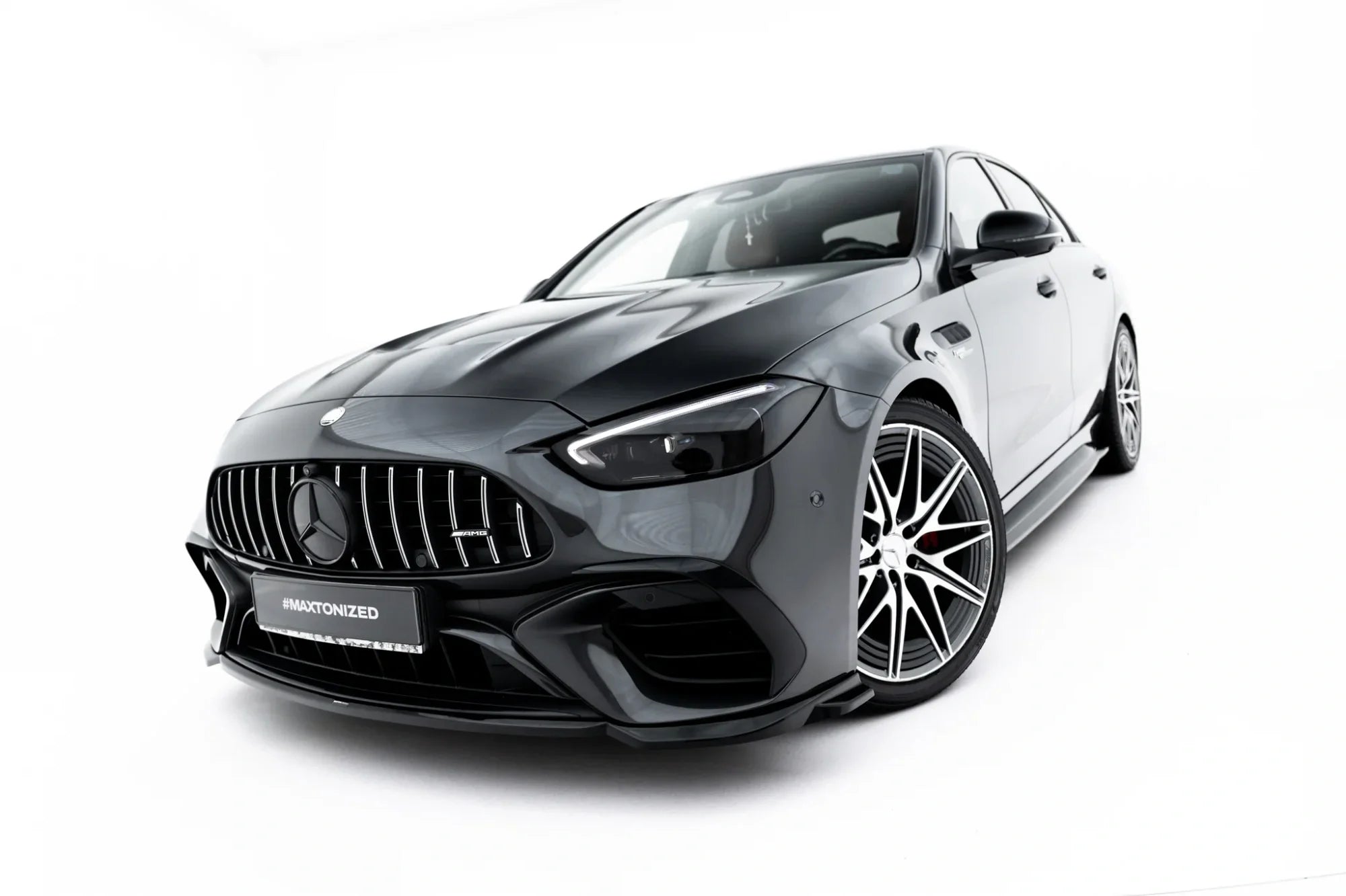 Maxton Design Splitter delantero V.2 para Mercedes-AMG C63 Sedan / Estate W206 / S206 - imagen 1