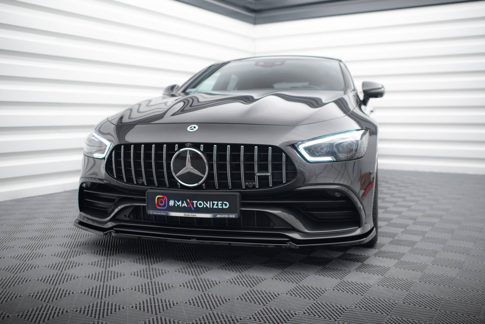 Maxton Design Splitter delantero V.2 para Mercedes-AMG GT 53 4-Door Coupe X290 - imagen 1