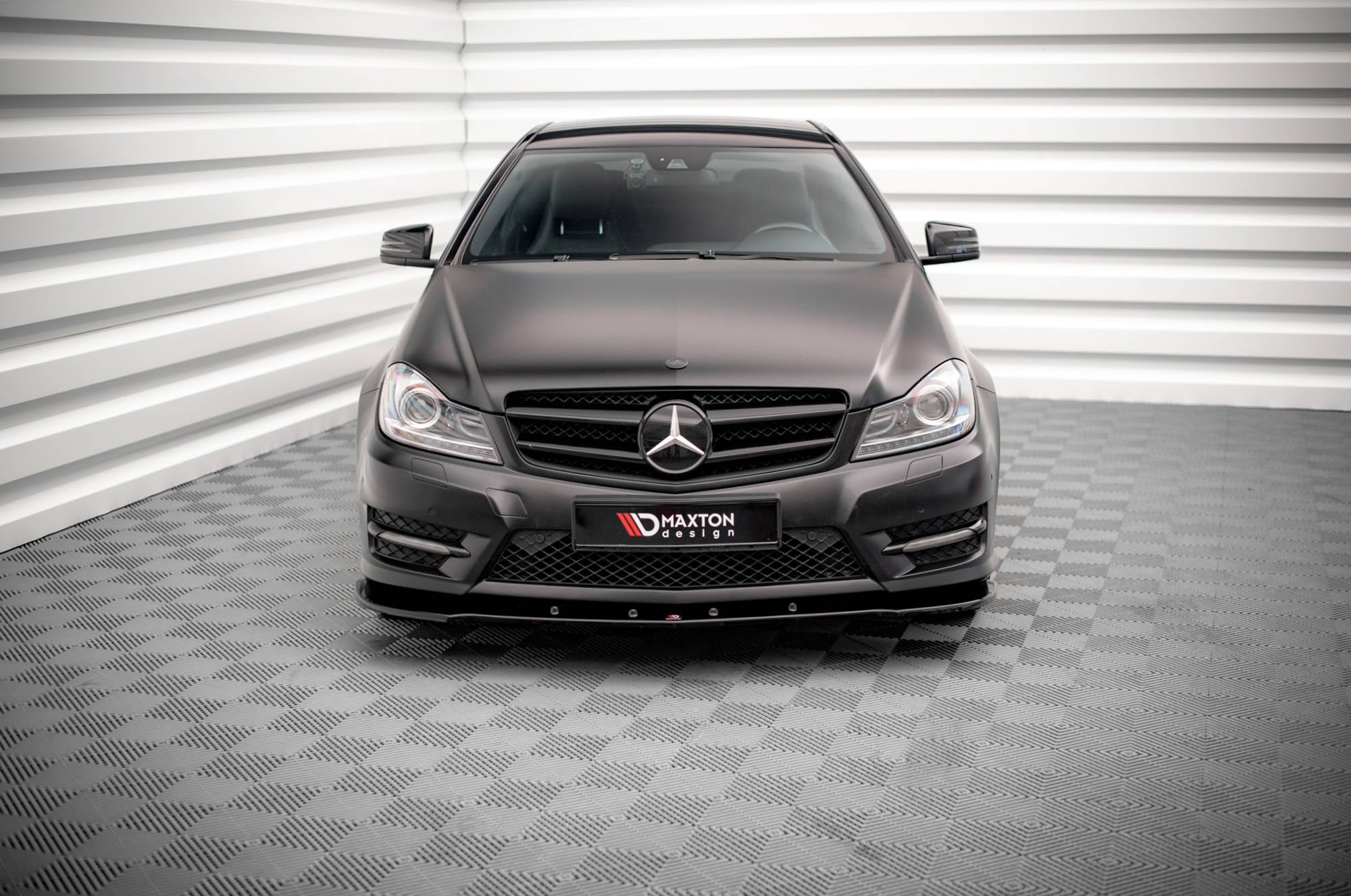 Maxton Design Splitter delantero V.2 para Mercedes-Benz C Coupe / Sedan / Estate AMG-Line C204 / W204 Facelift / S204 Facelift - imagen 2