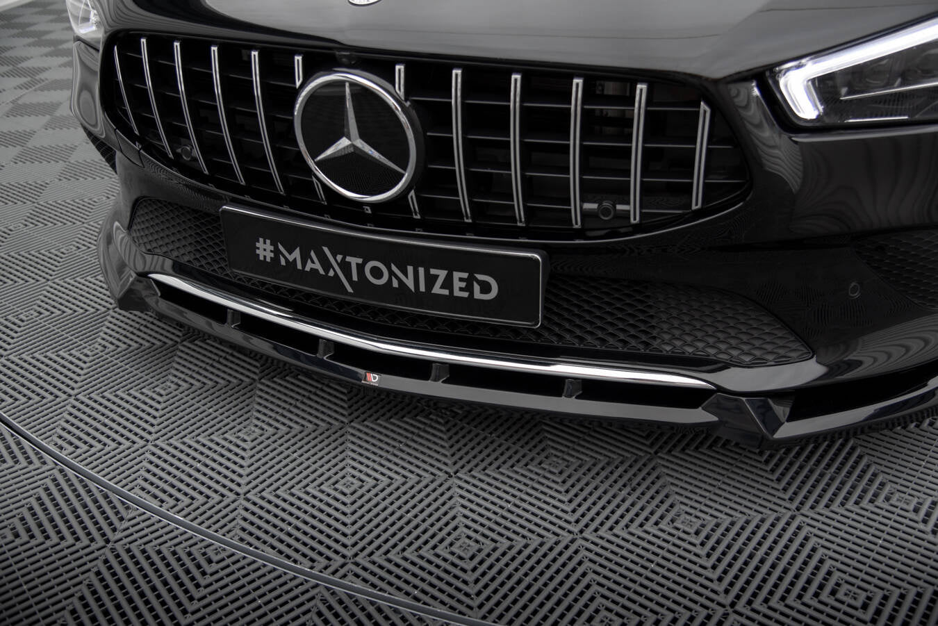 Maxton Design Splitter delantero V.2 para Mercedes-Benz CLA C118 - imagen 3