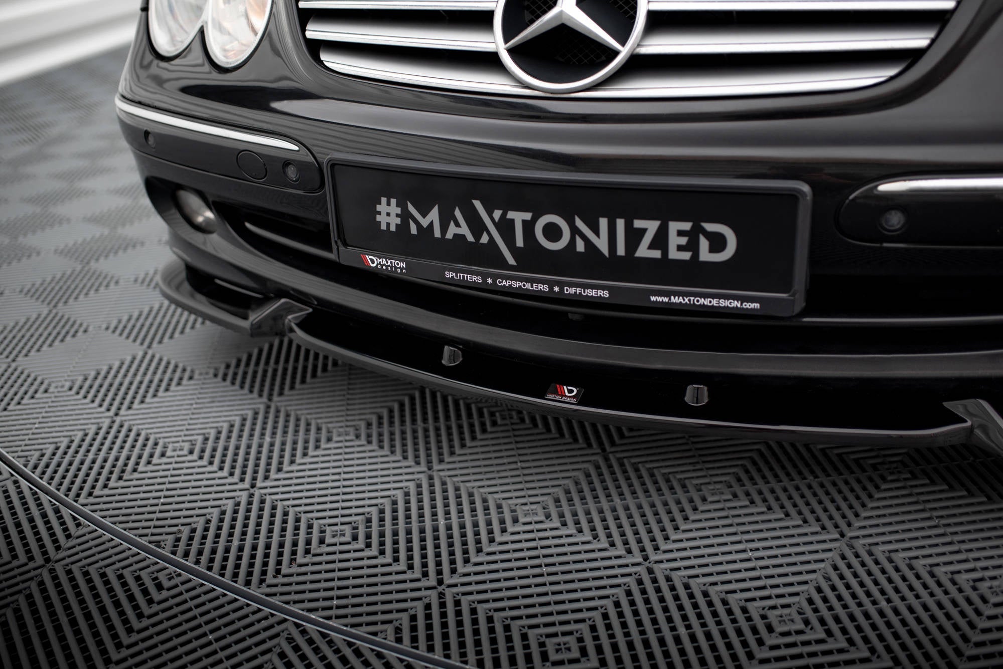 Maxton Design Splitter delantero V.2 para Mercedes-Benz CLK W209 - imagen 3