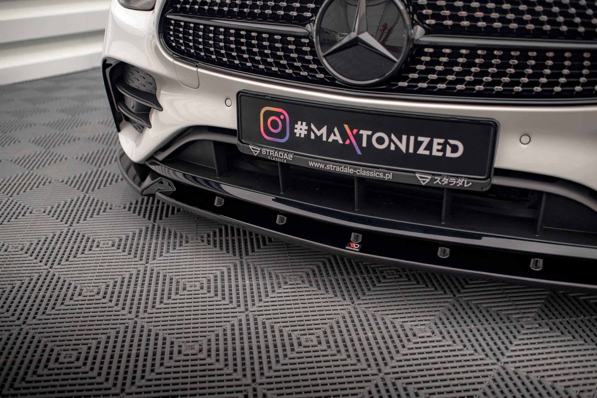 Maxton Design Splitter delantero V.2 para Mercedes-Benz E AMG-Line W213 Facelift - imagen 3