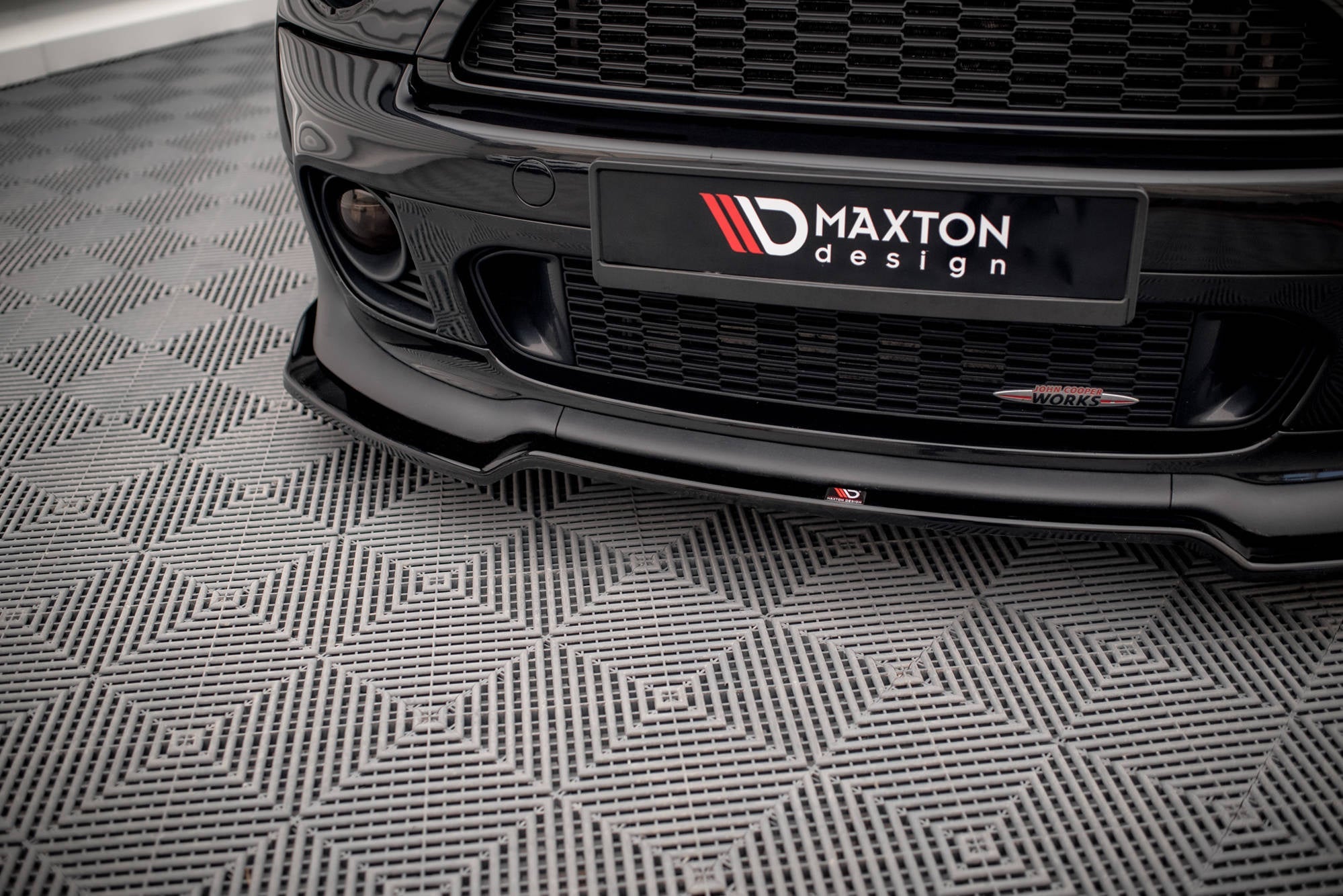 Maxton Design Splitter delantero V.2 para Mini Cooper John Cooper Works R56 - imagen 3
