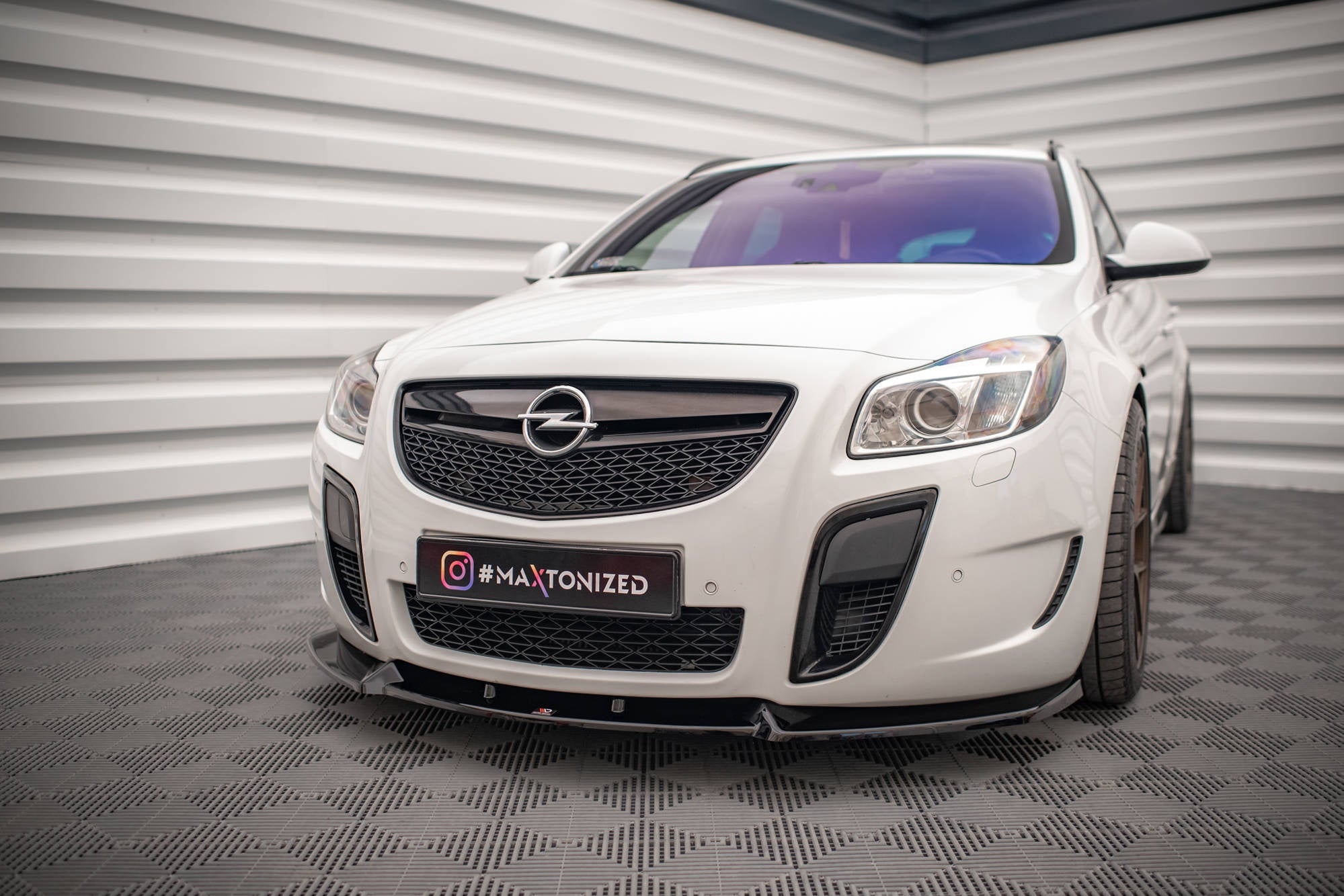 Maxton Design Splitter delantero V.2 para Opel Insignia OPC Mk1 - imagen 1