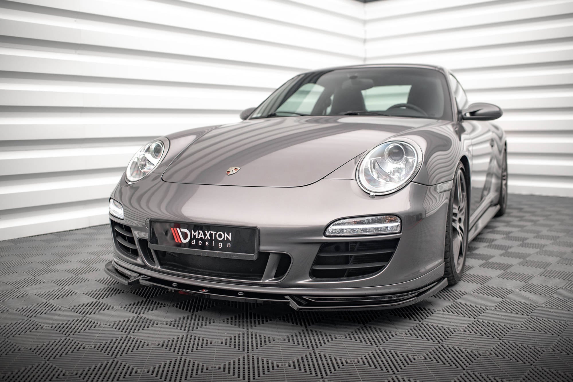 Maxton Design Splitter delantero V.2 para Porsche 911 Carrera GTS 997 Facelift - imagen 1