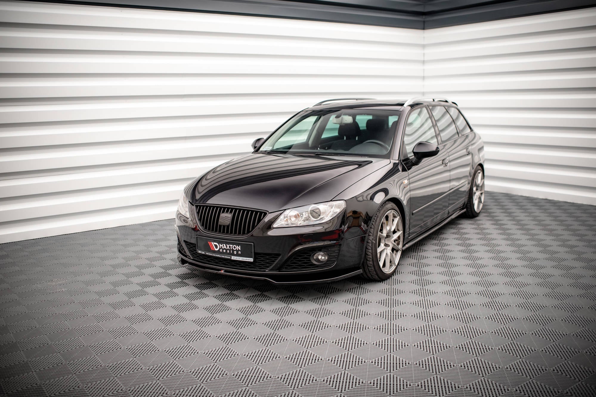 Maxton Design Splitter delantero V.2 para Seat Exeo - imagen 1