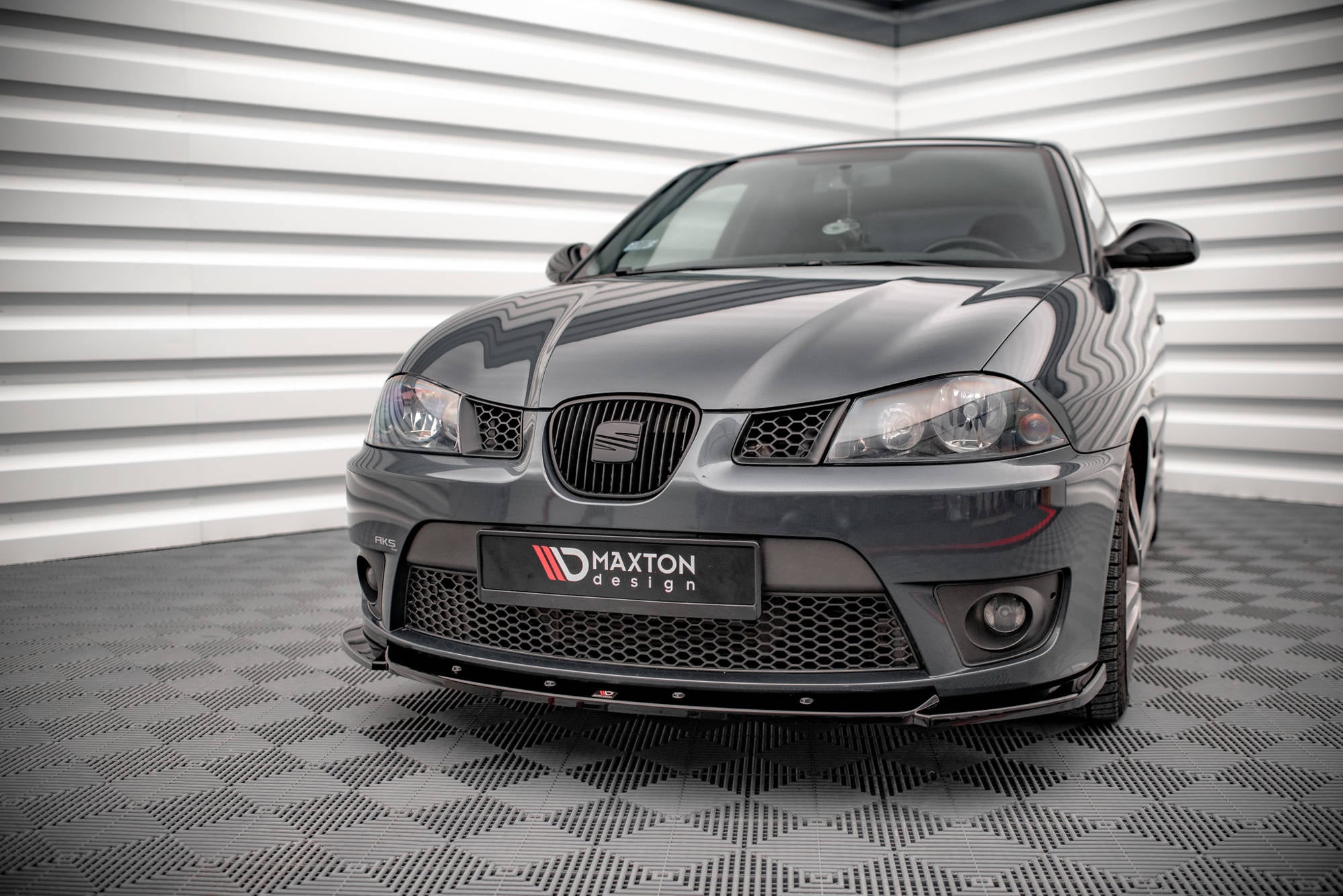 Maxton Design Splitter delantero V.2 para Seat Ibiza Cupra Mk3 - imagen 1