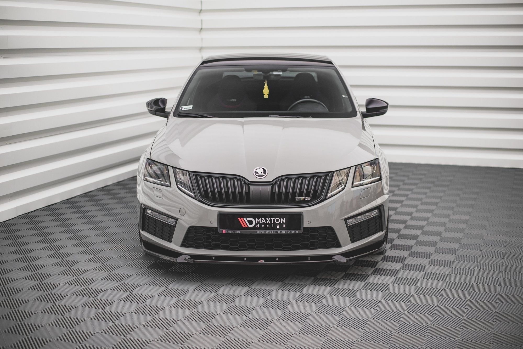 Maxton Design Splitter delantero V.2 para Skoda Octavia RS Mk3 Facelift - imagen 2
