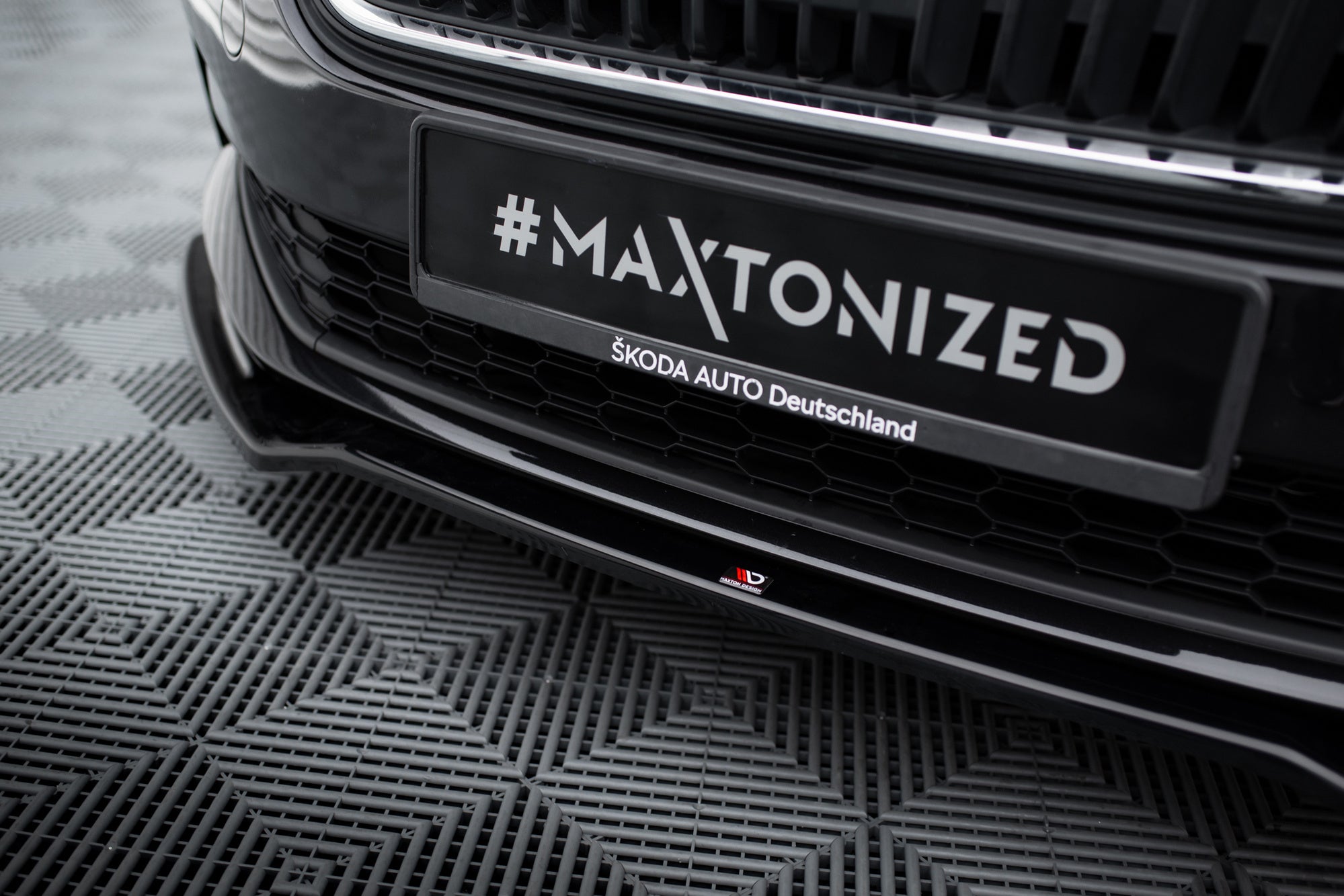 Maxton Design Splitter delantero V.2 para Skoda Scala - imagen 3